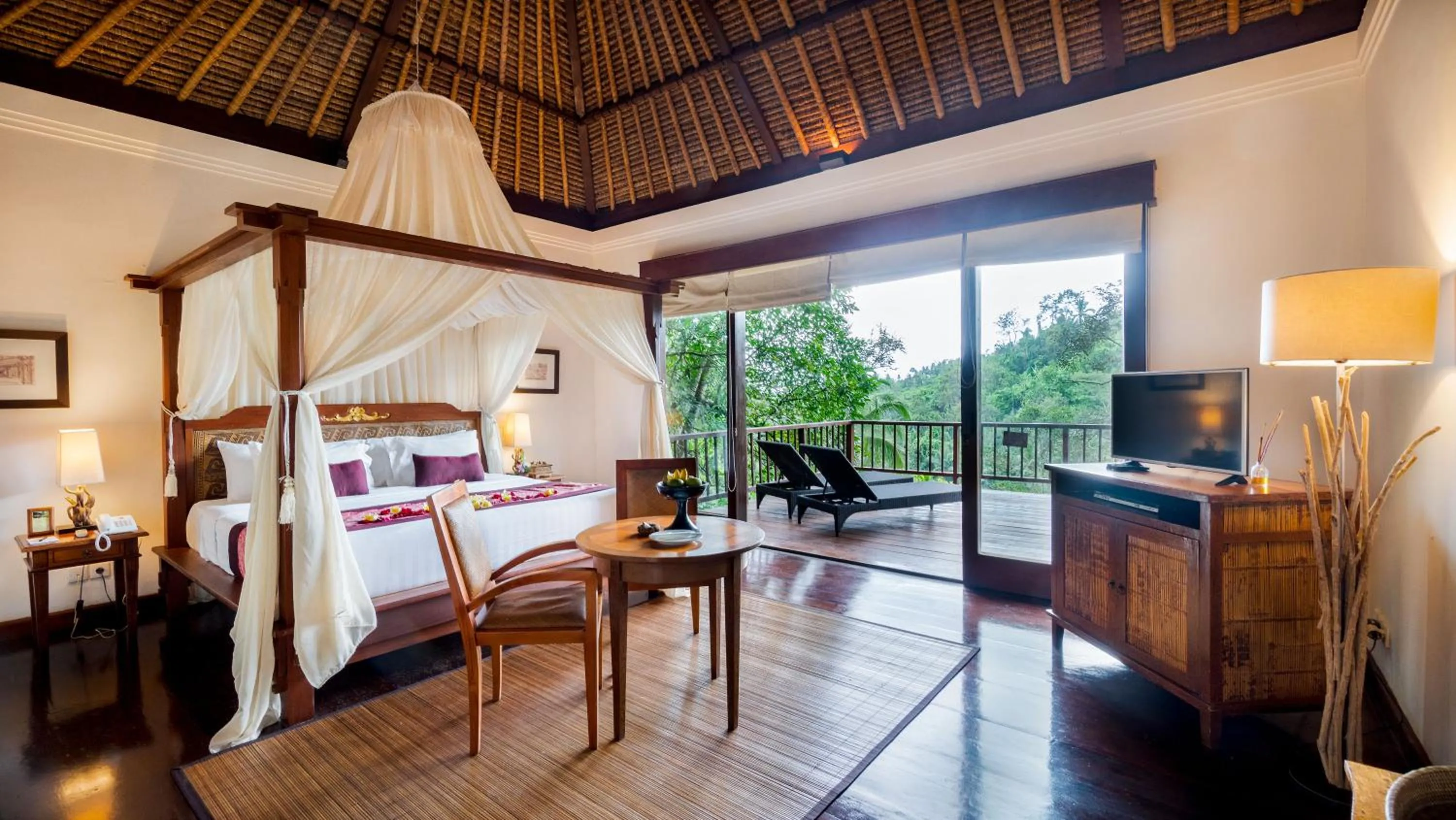 TV and multimedia, Bed in Natura Villa Ubud Bali