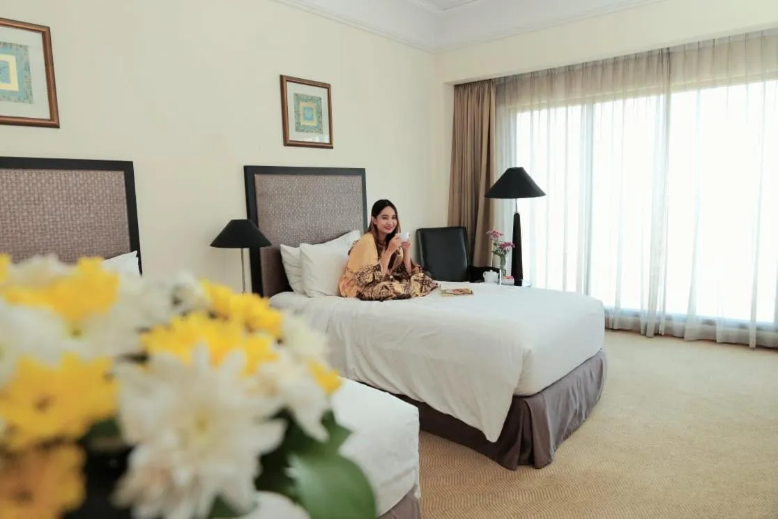 Bedroom, Bed in Bumi Surabaya City Resort