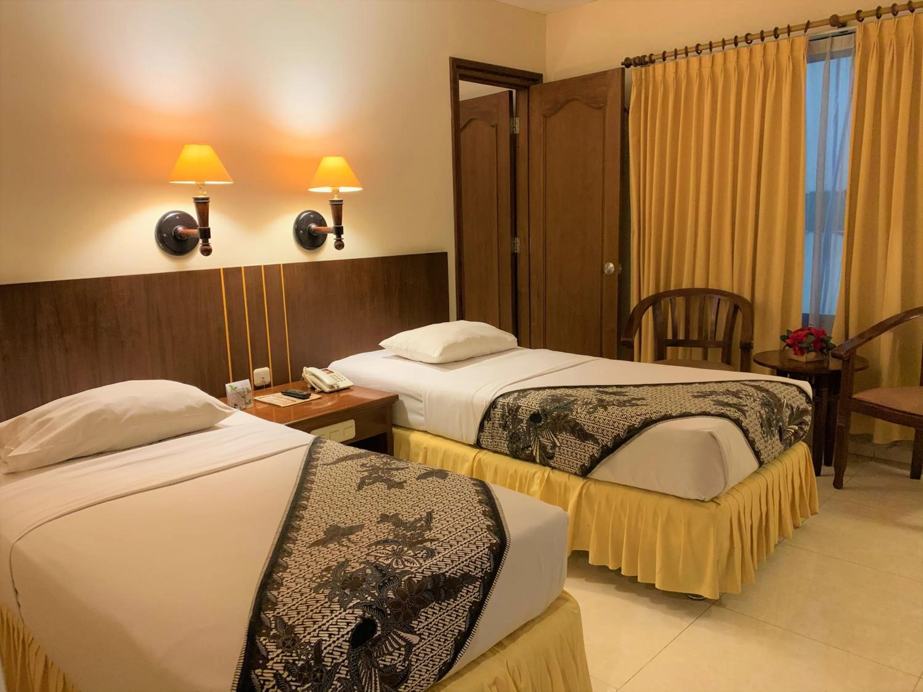 Bed in Hotel Baron Indah