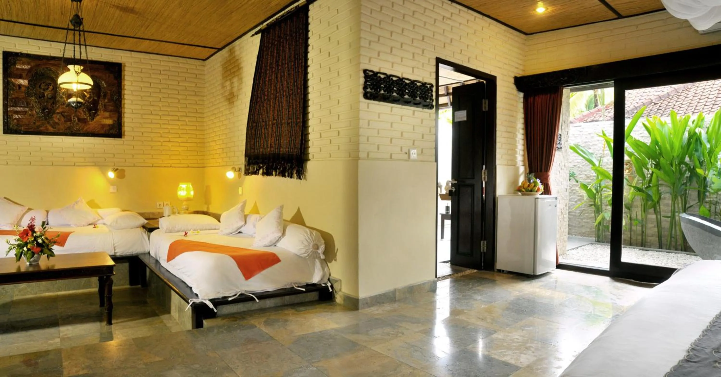 Living room, Bed in Hidden Paradise Cottages