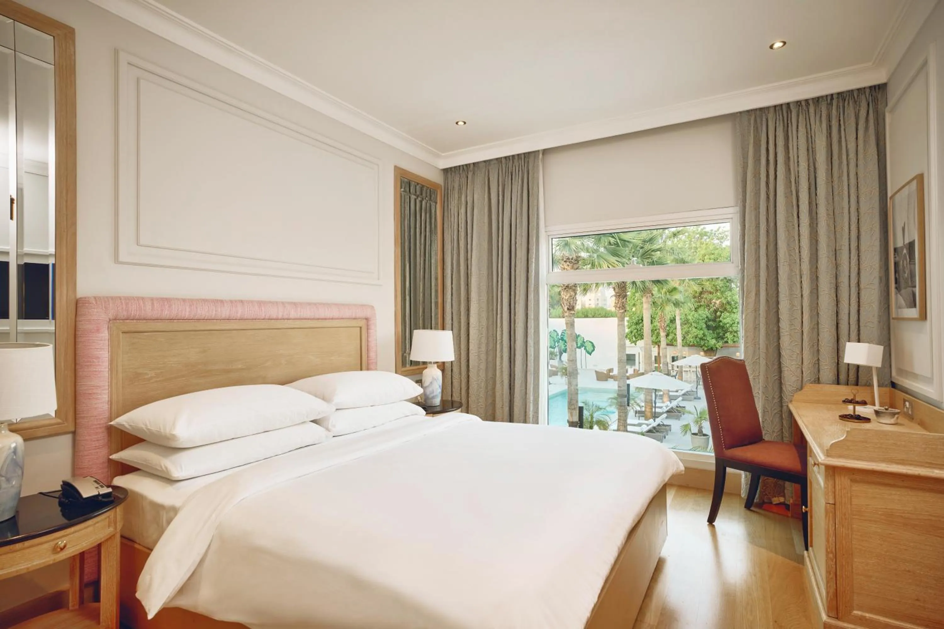 Bed in Palmyard Hotel