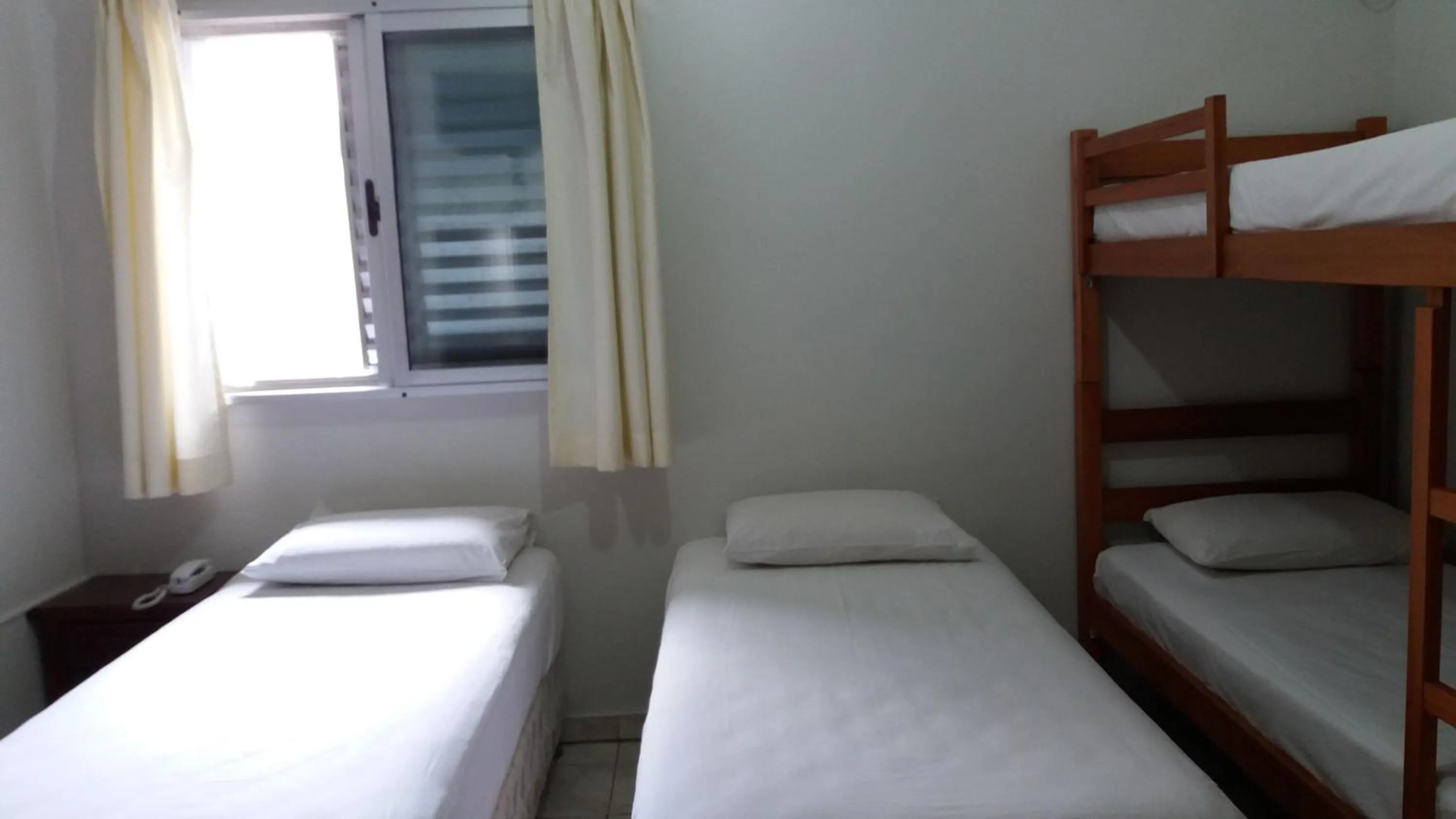 Photo of the whole room, Bed in Apeninos Suites Basicas