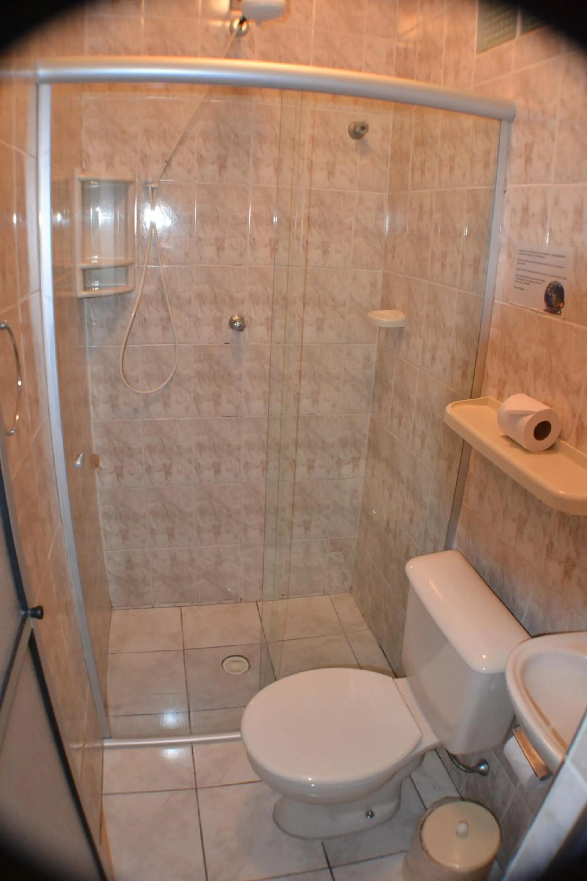 Shower in Apeninos Suites Basicas
