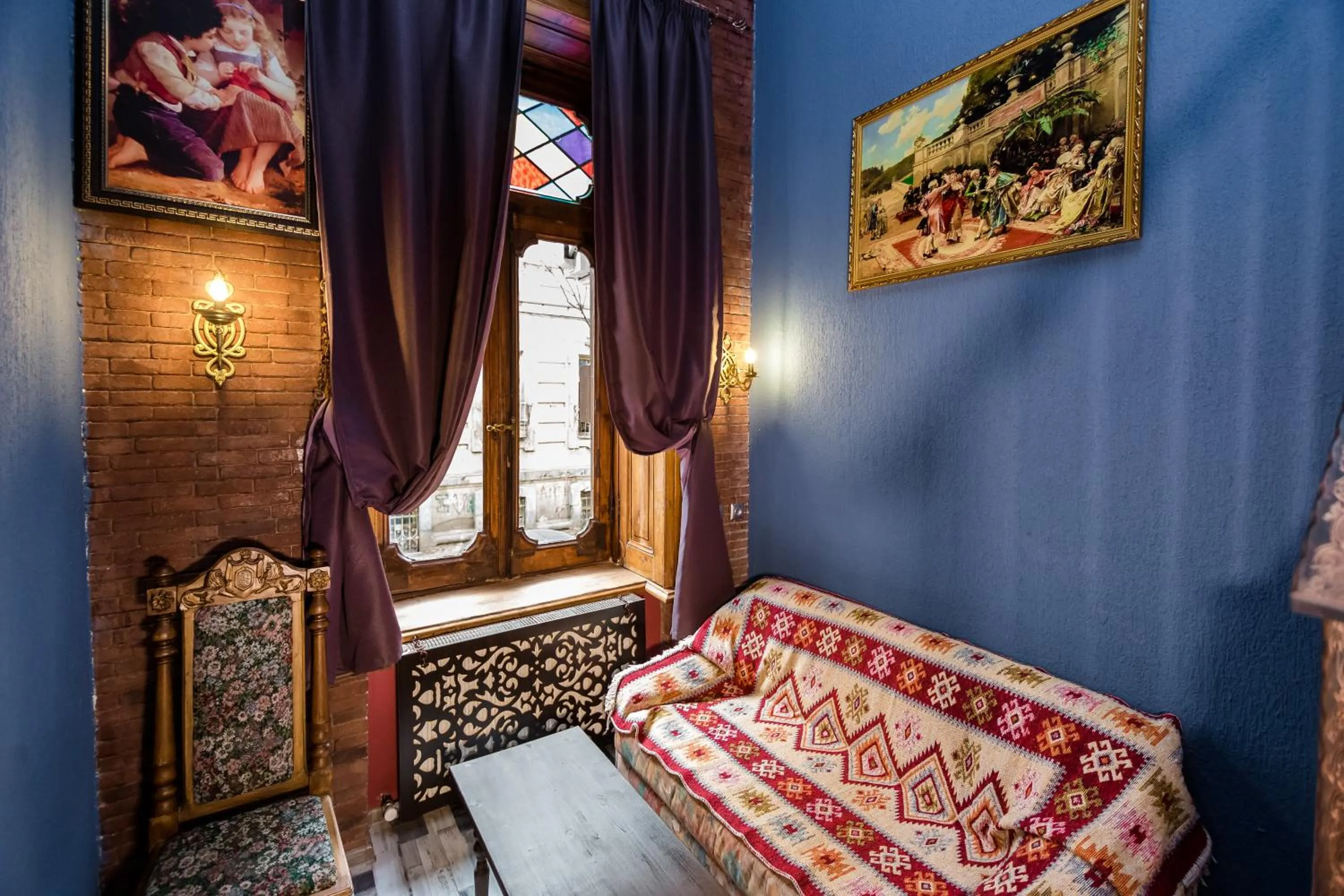 Seating area, Bed in Tiflis Inn Boutique Hotel