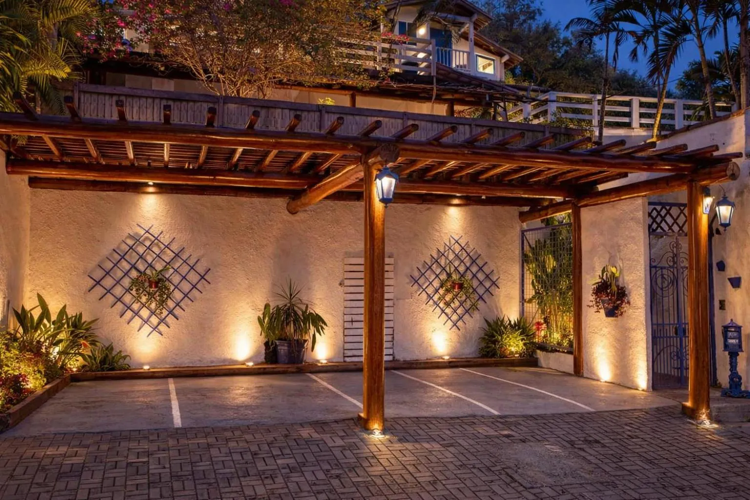 Property building in Vilarejo da Praia do Perequê Ilhabela