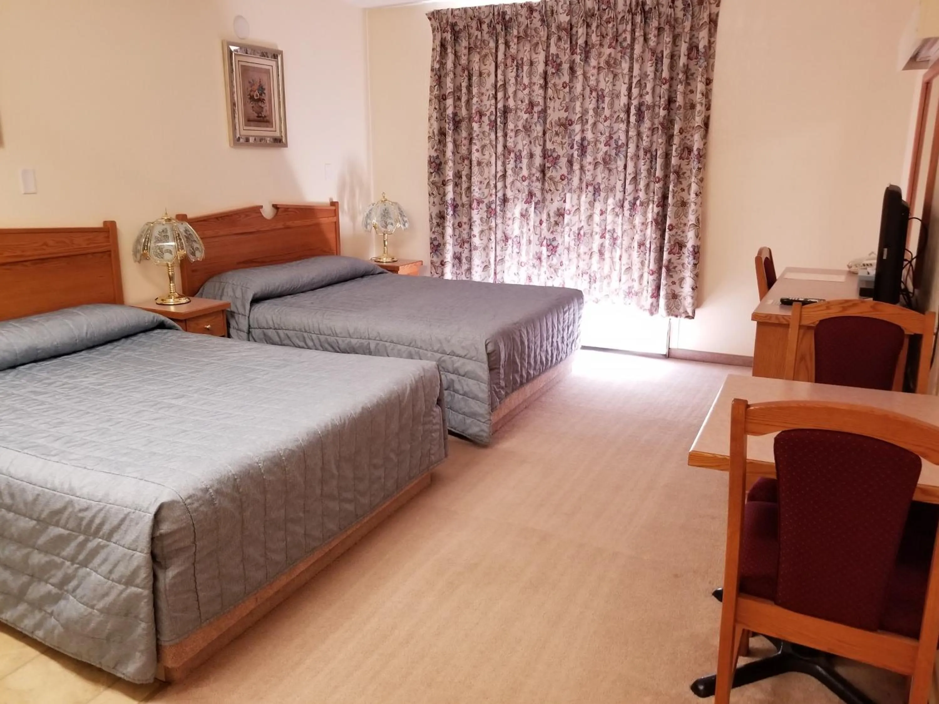 Bed in New Imperial Inn