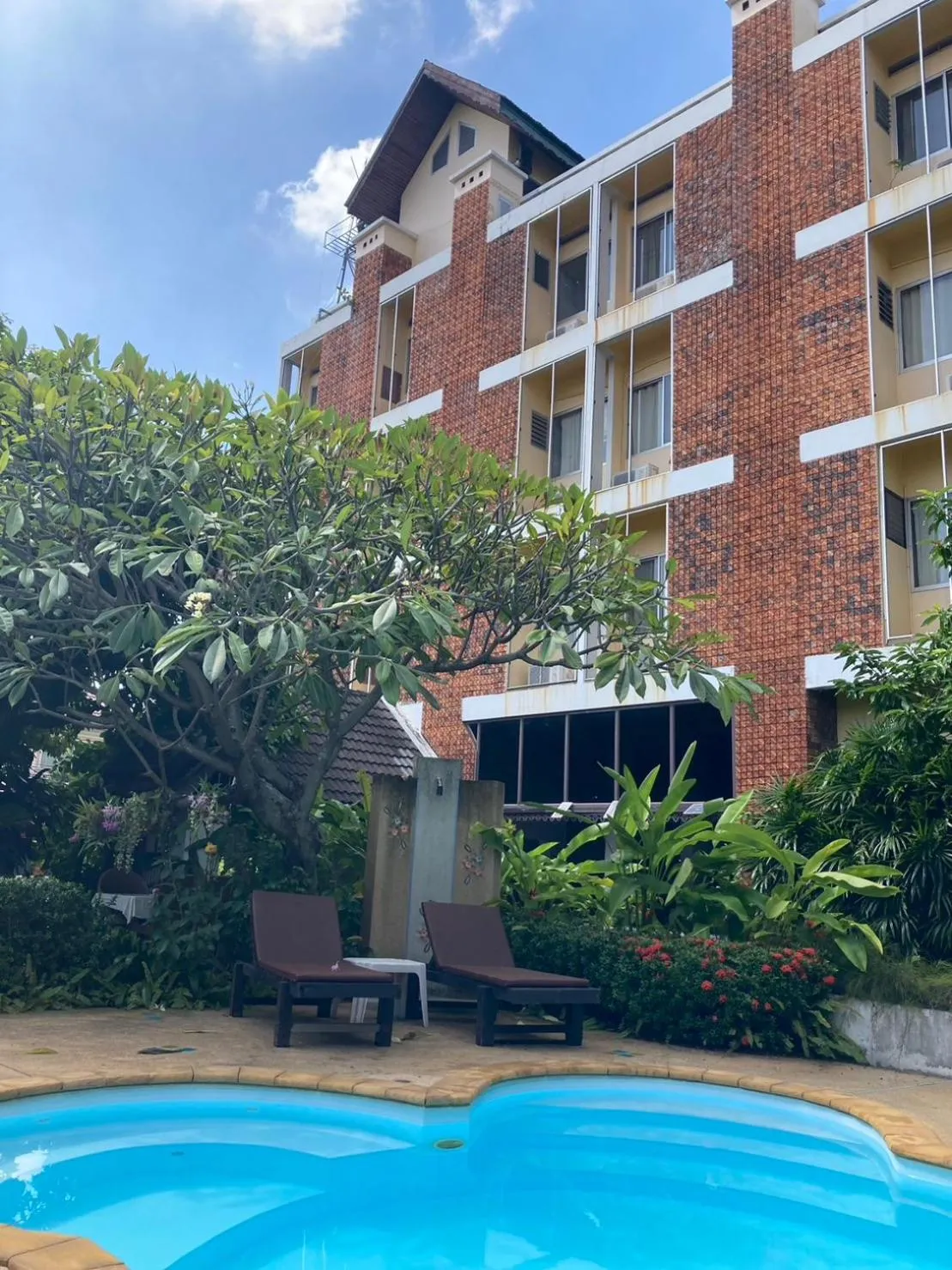 Garden in Wiriya House