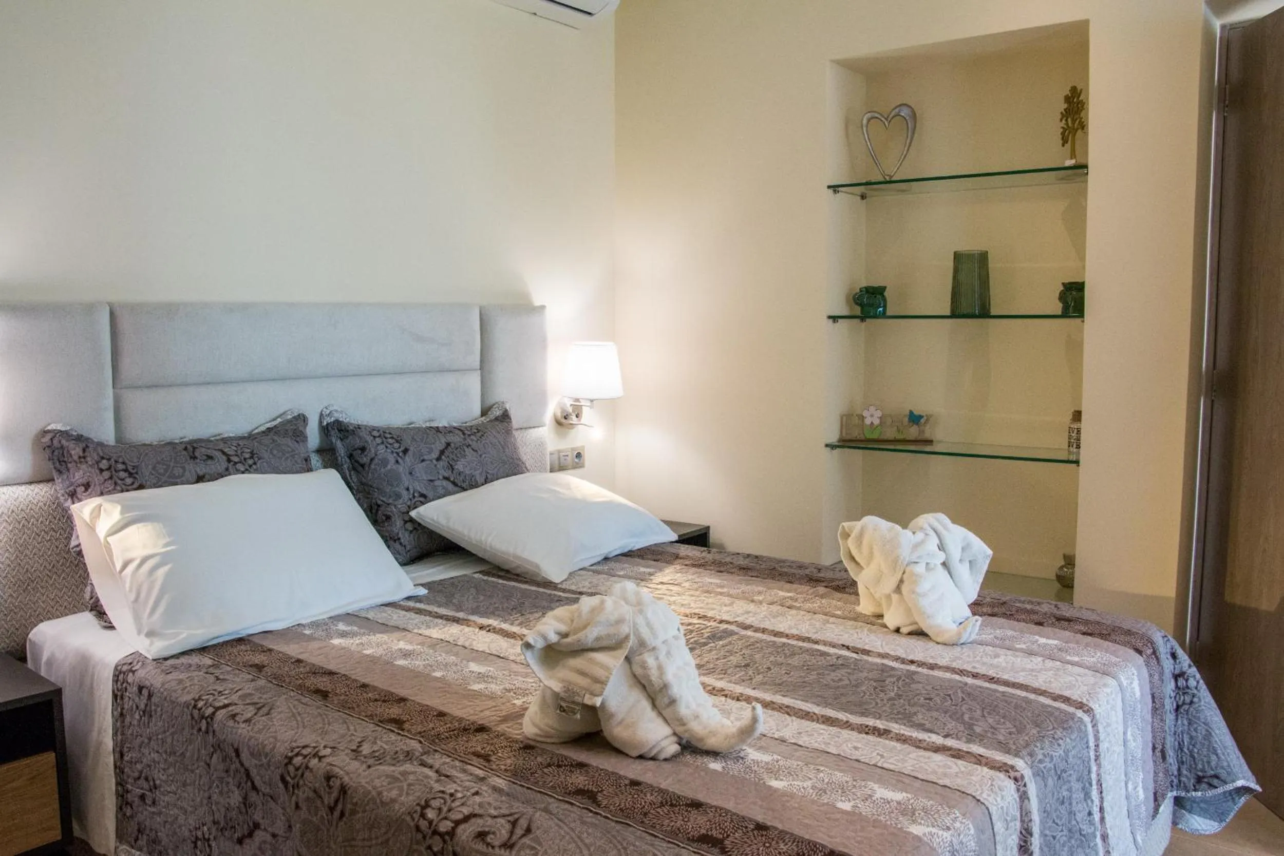 Bed in Glyfada Beach Hotel