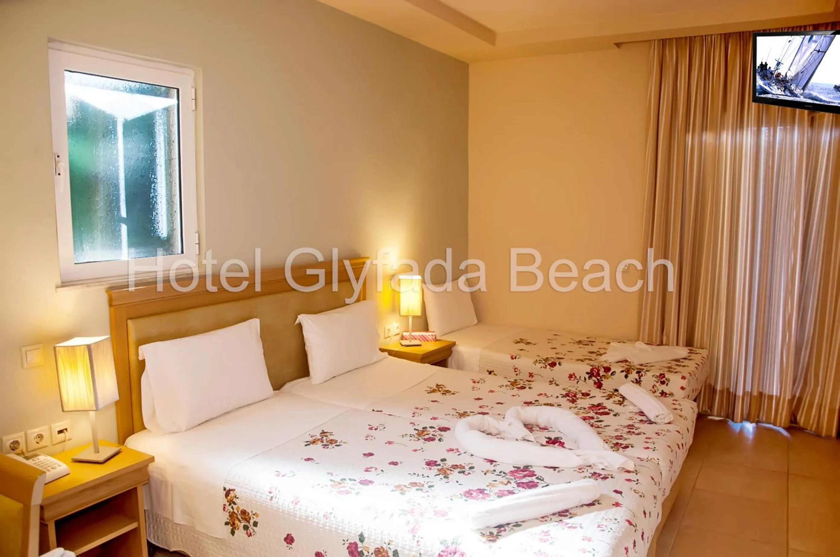 Bed in Glyfada Beach Hotel
