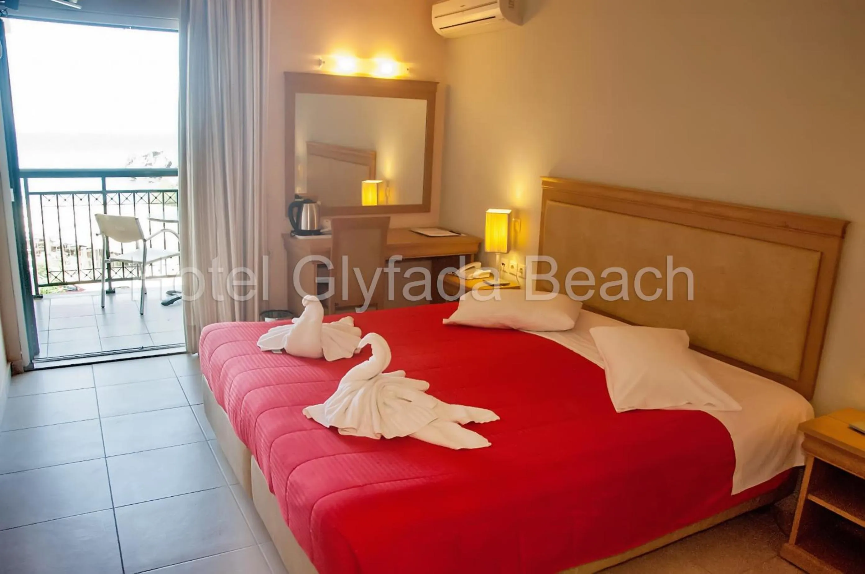 Bed in Glyfada Beach Hotel