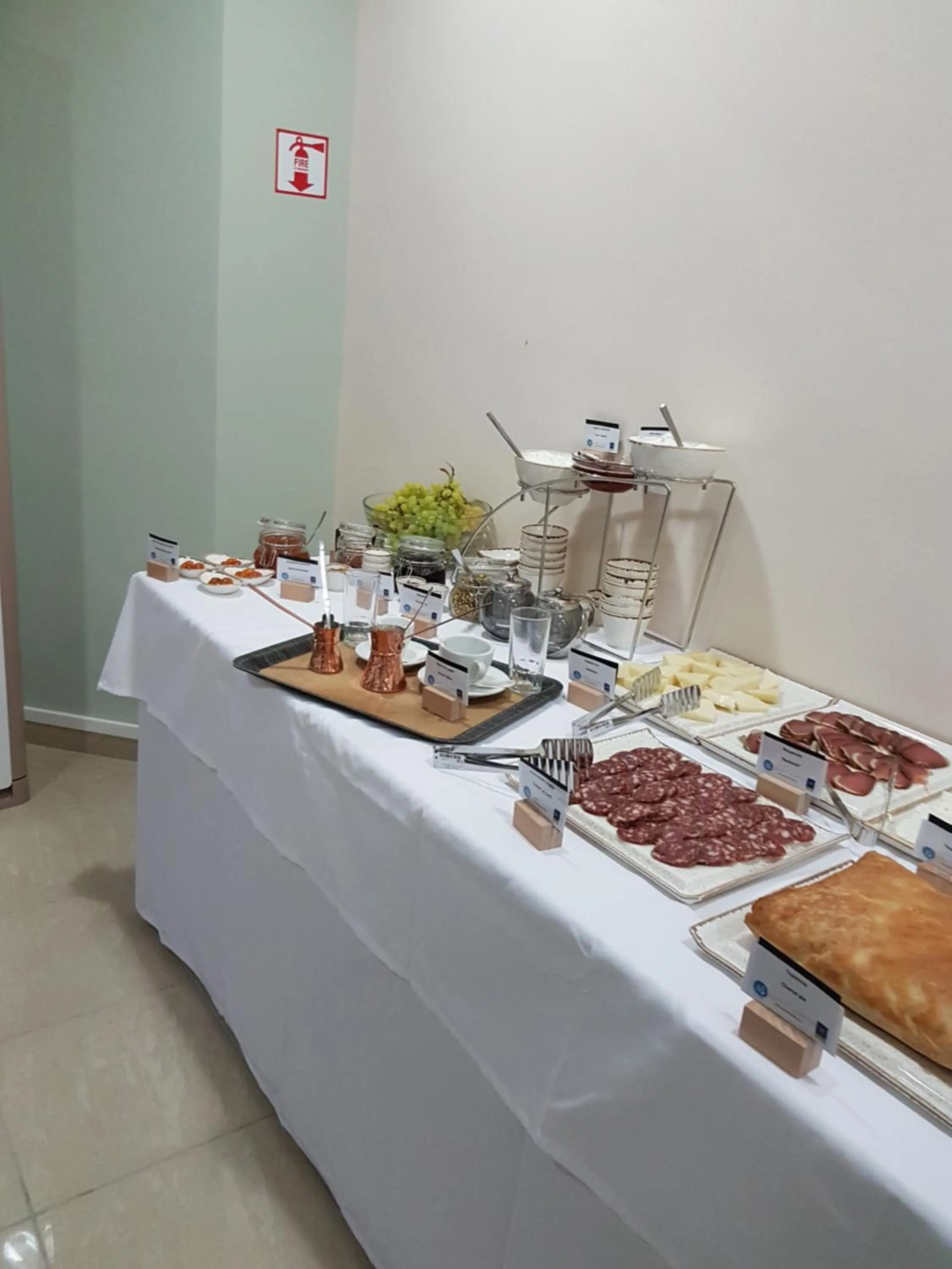 Restaurant/places to eat in Glyfada Beach Hotel