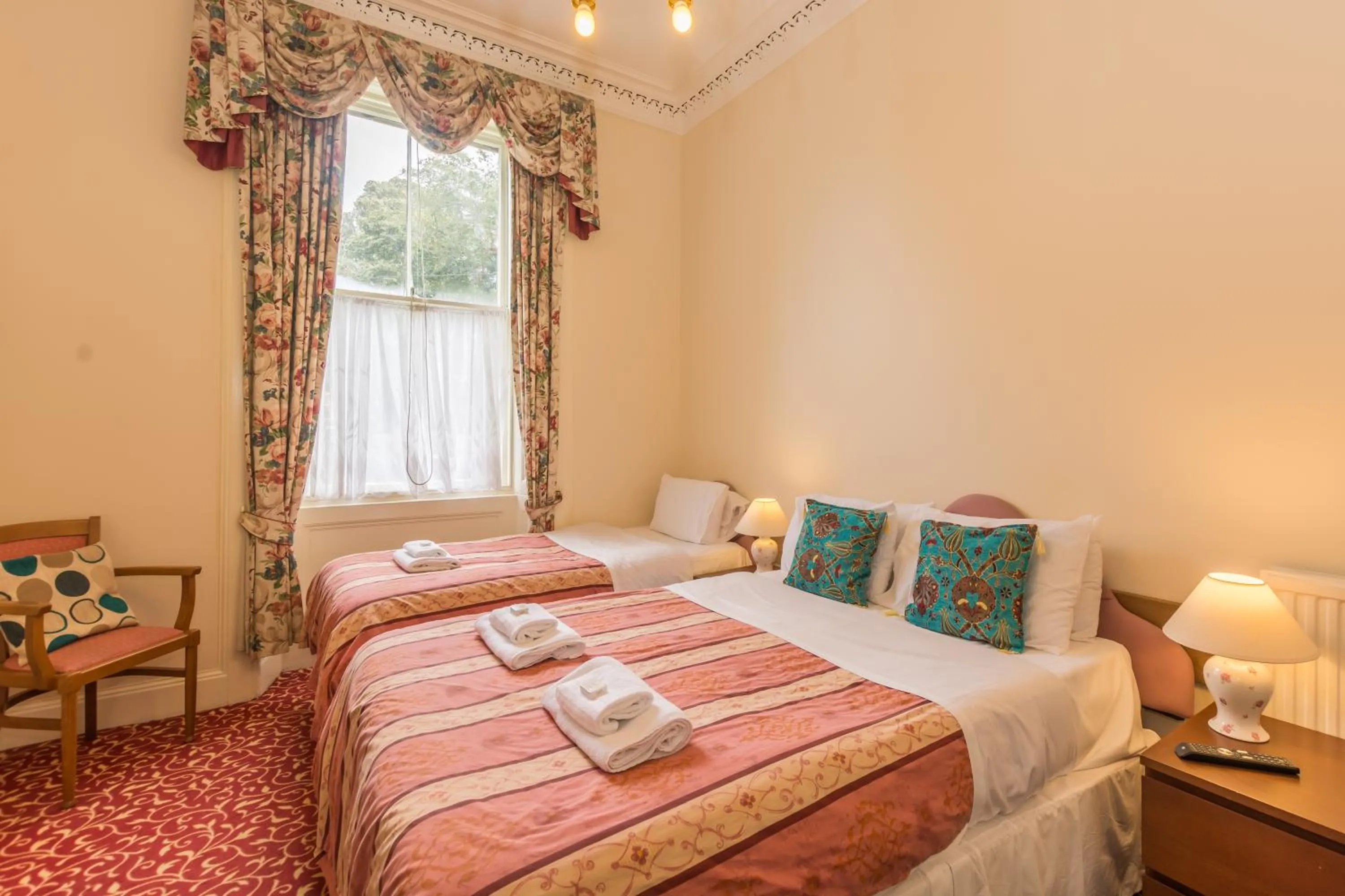 Photo of the whole room, Bed in Menzies Guest House