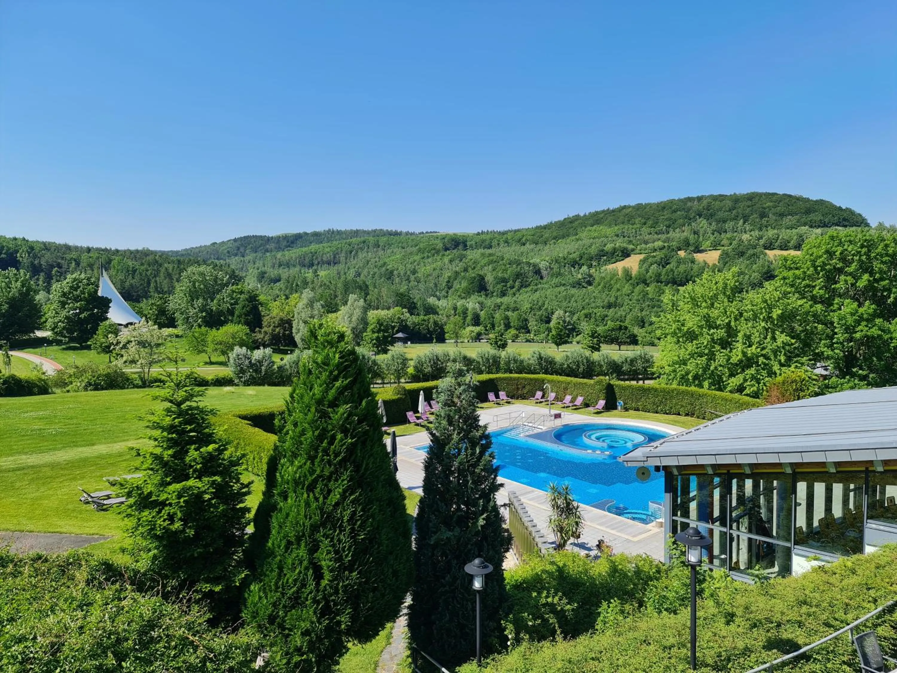 Nearby landmark in Hotel Am Kurhaus mit erstem Ayurveda Center Sachsens - direkt am Gesundheitsbad ACTINON & Kurpark