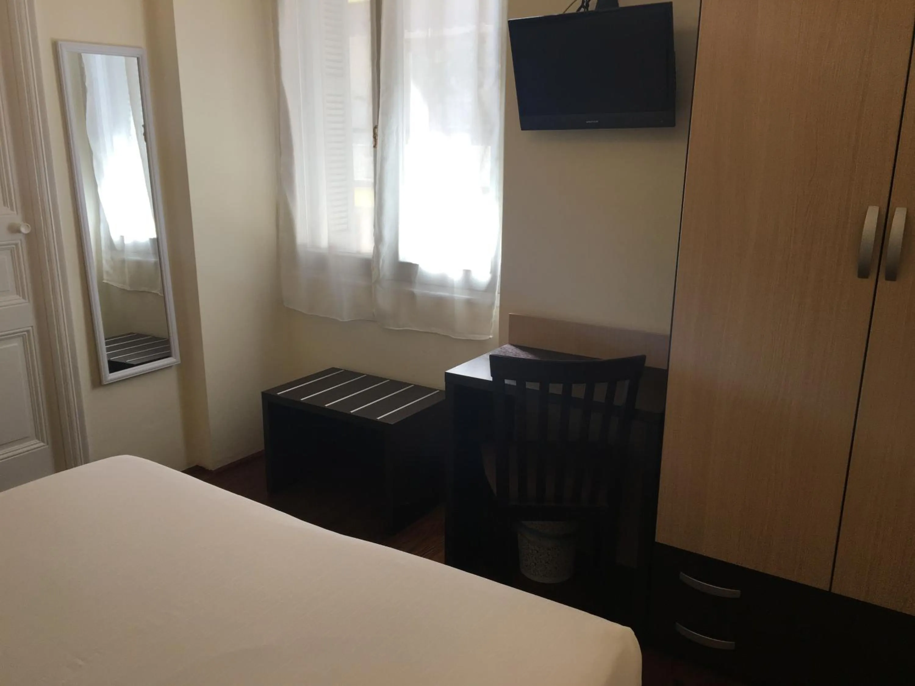 Day, Bed in Hotel Liberty