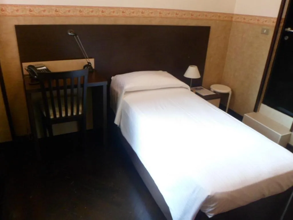 Bed in Hotel Liberty