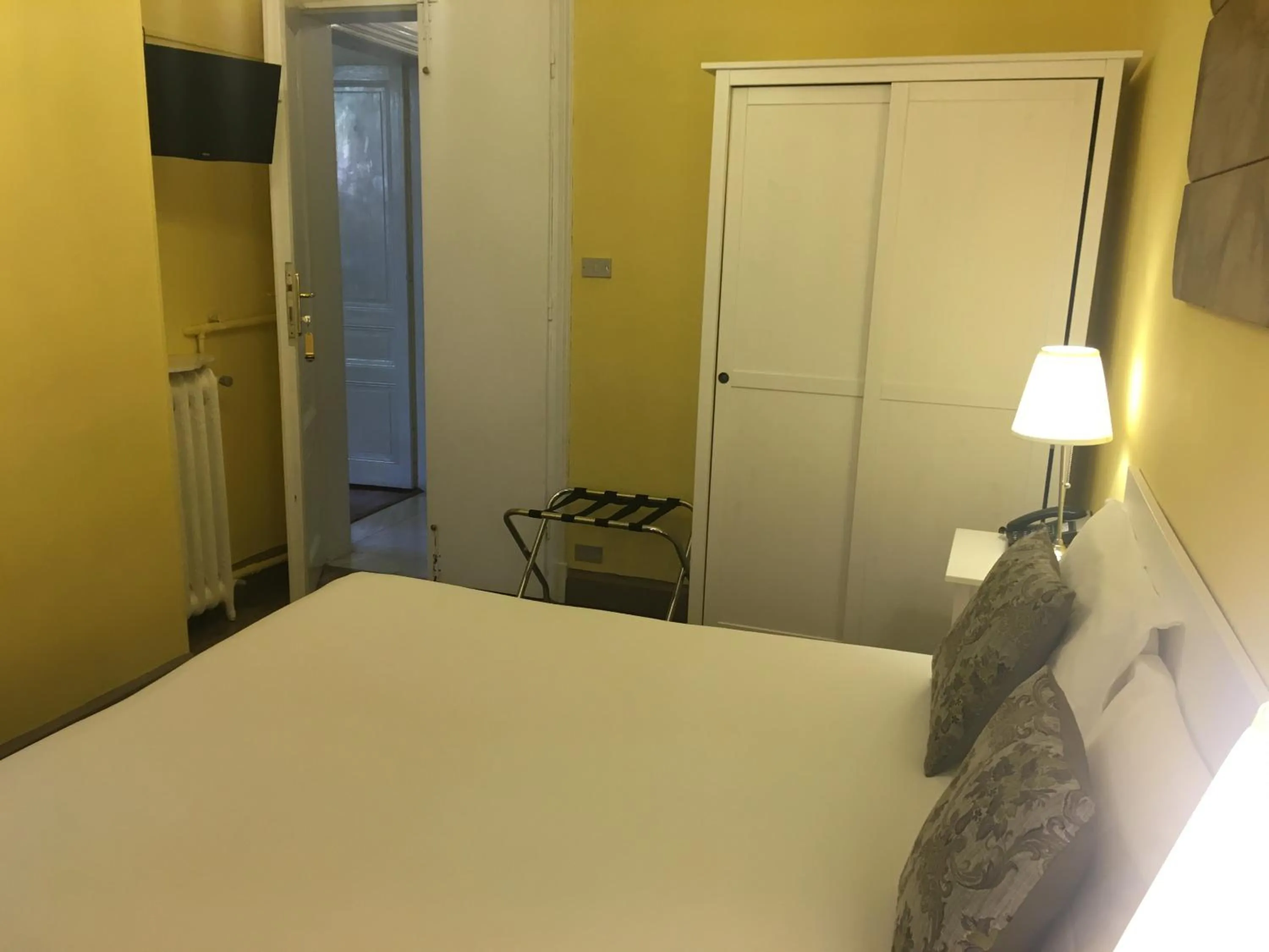 Photo of the whole room, Bed in Hotel Liberty