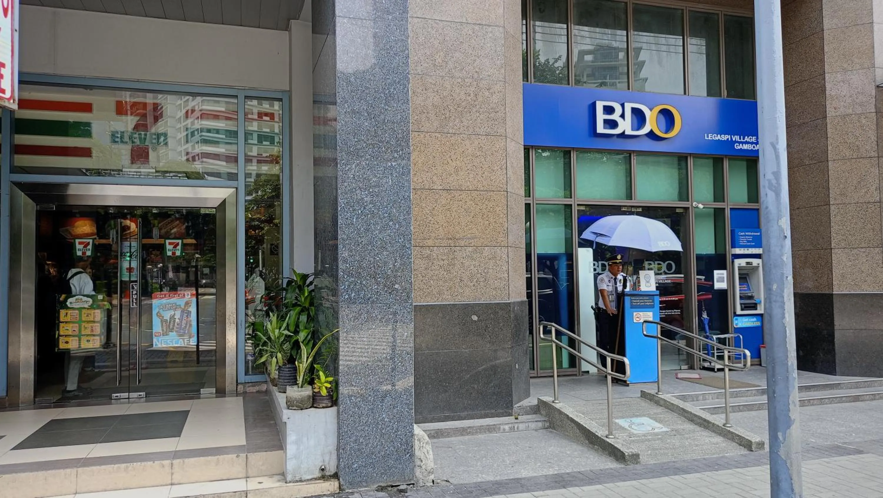 Property building in KL Executive Greenbelt (KLX)