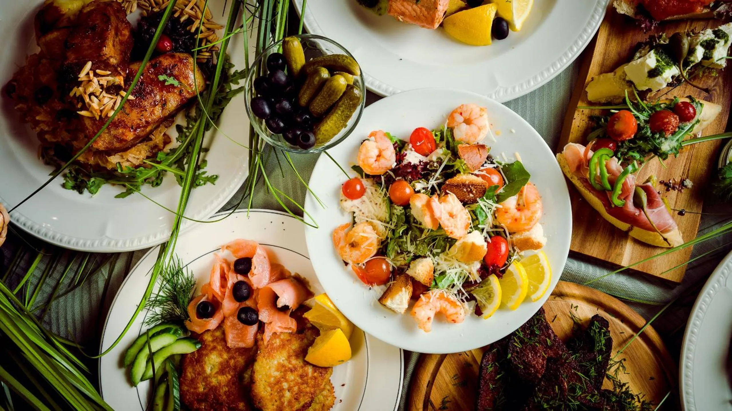 Restaurant/places to eat in Kolonna Hotel Brigita