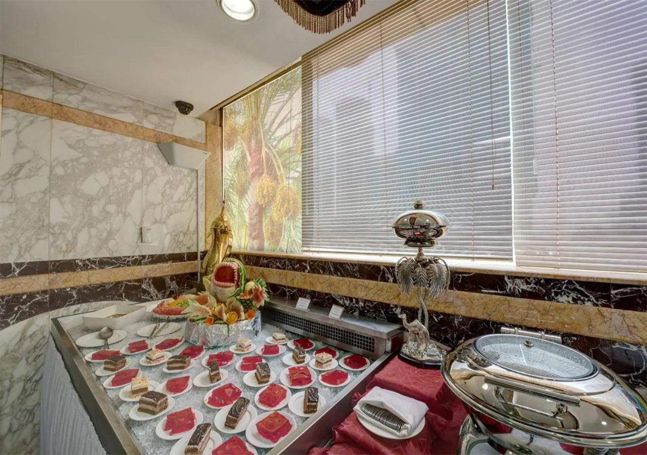 Restaurant/places to eat in Sharjah Palace Hotel