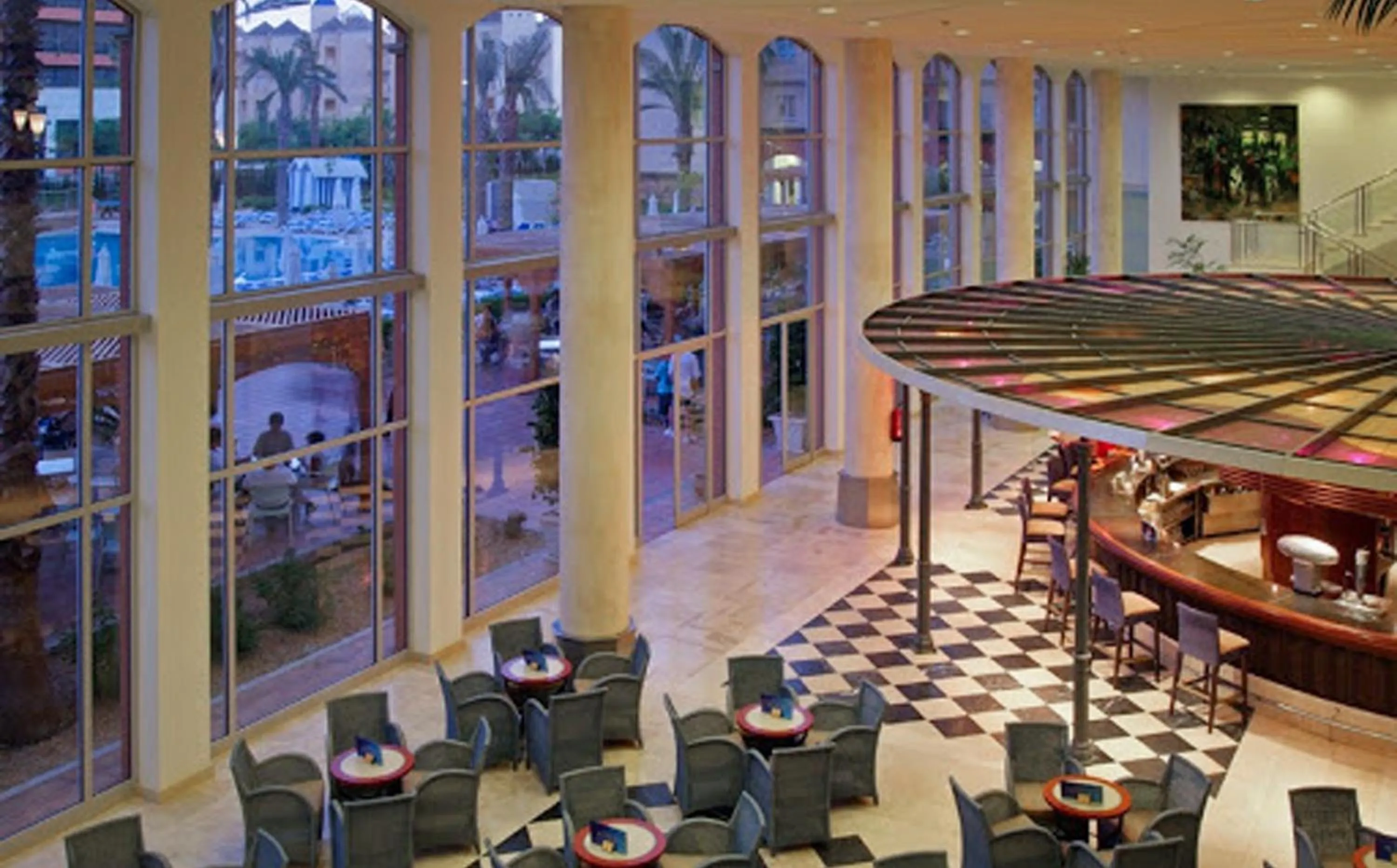 Lounge or bar in Ohtels Islantilla