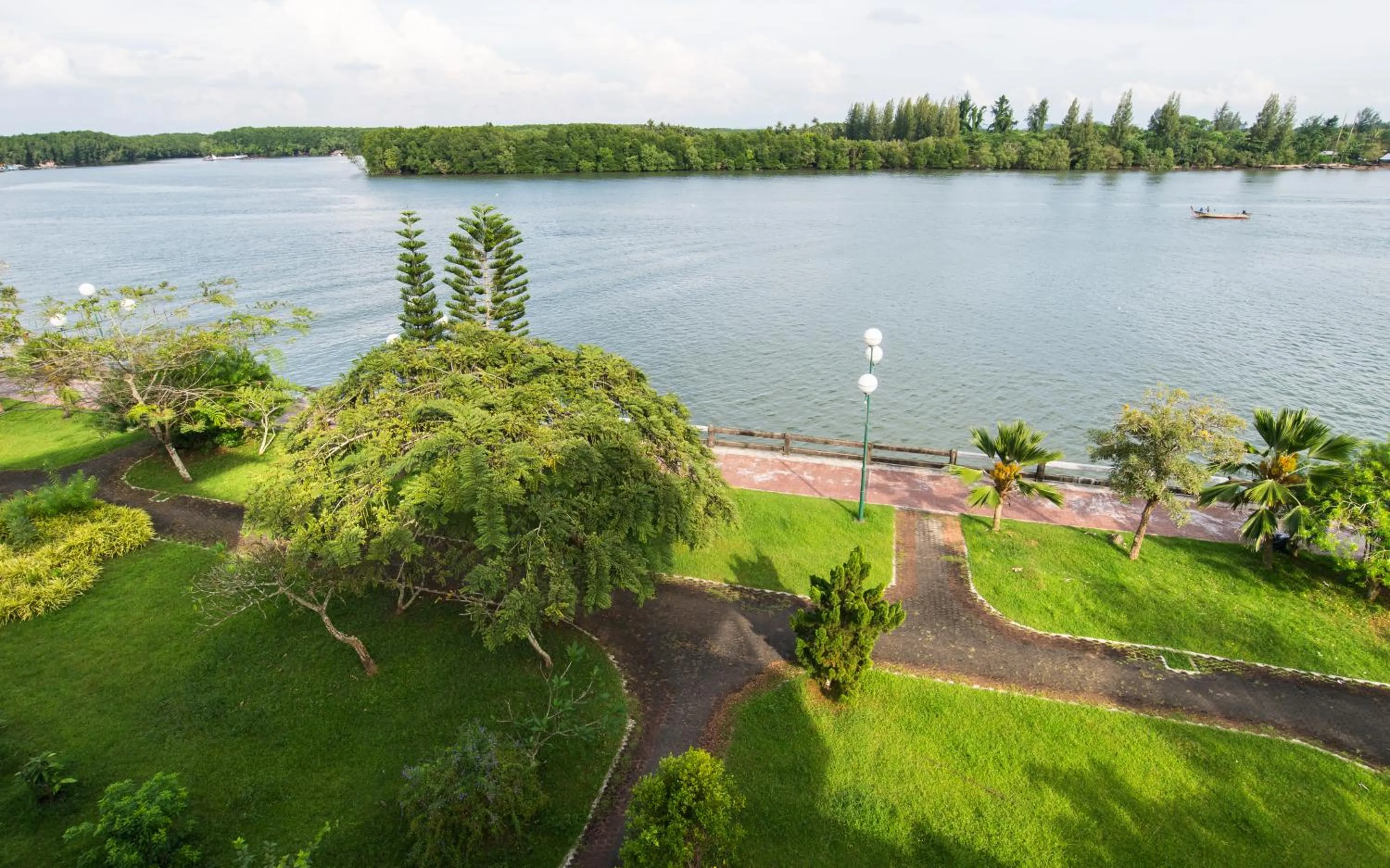 Krabi City Seaview Hotel