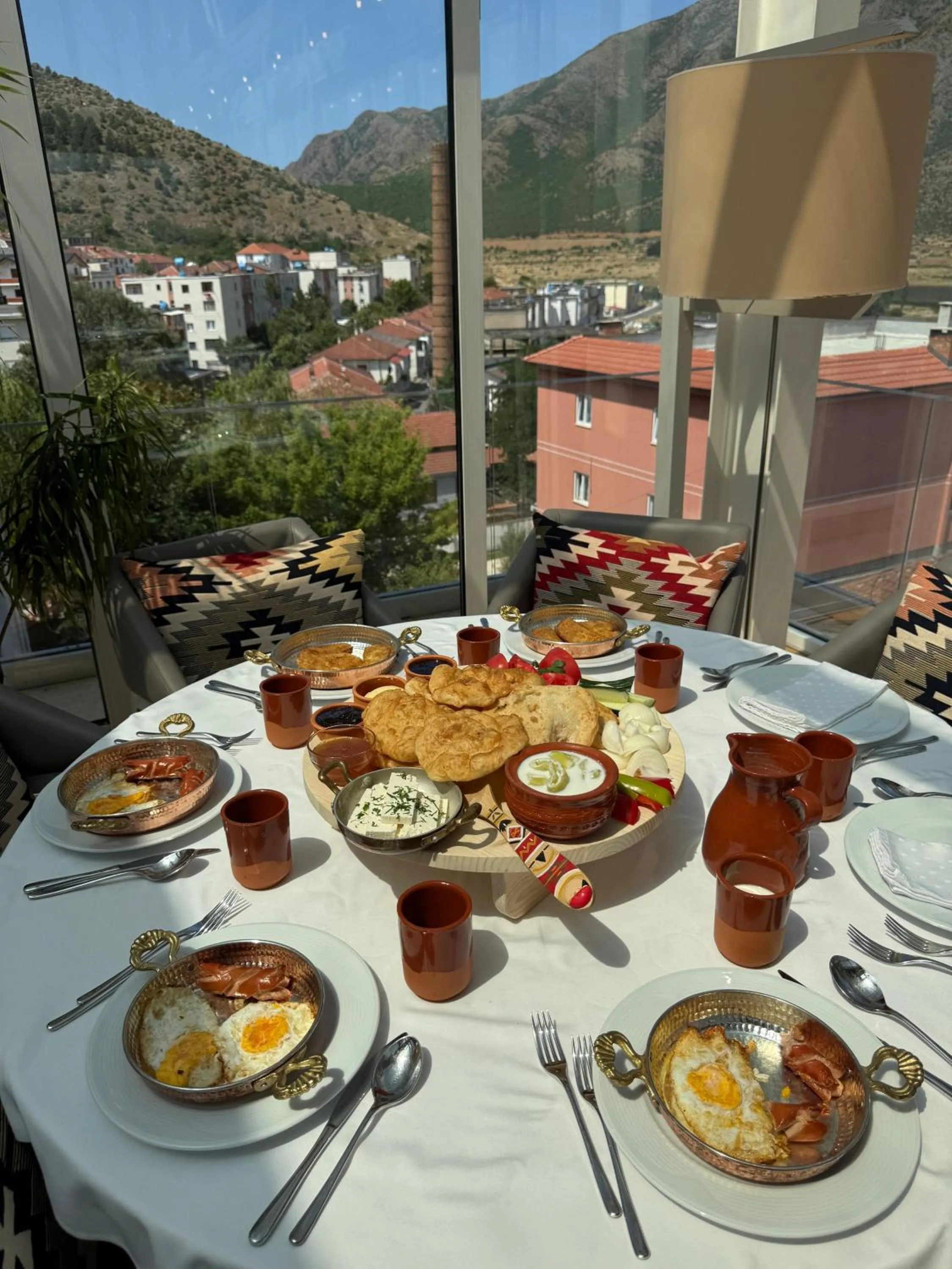 Restaurant/places to eat in Sofra Boutique Hotel