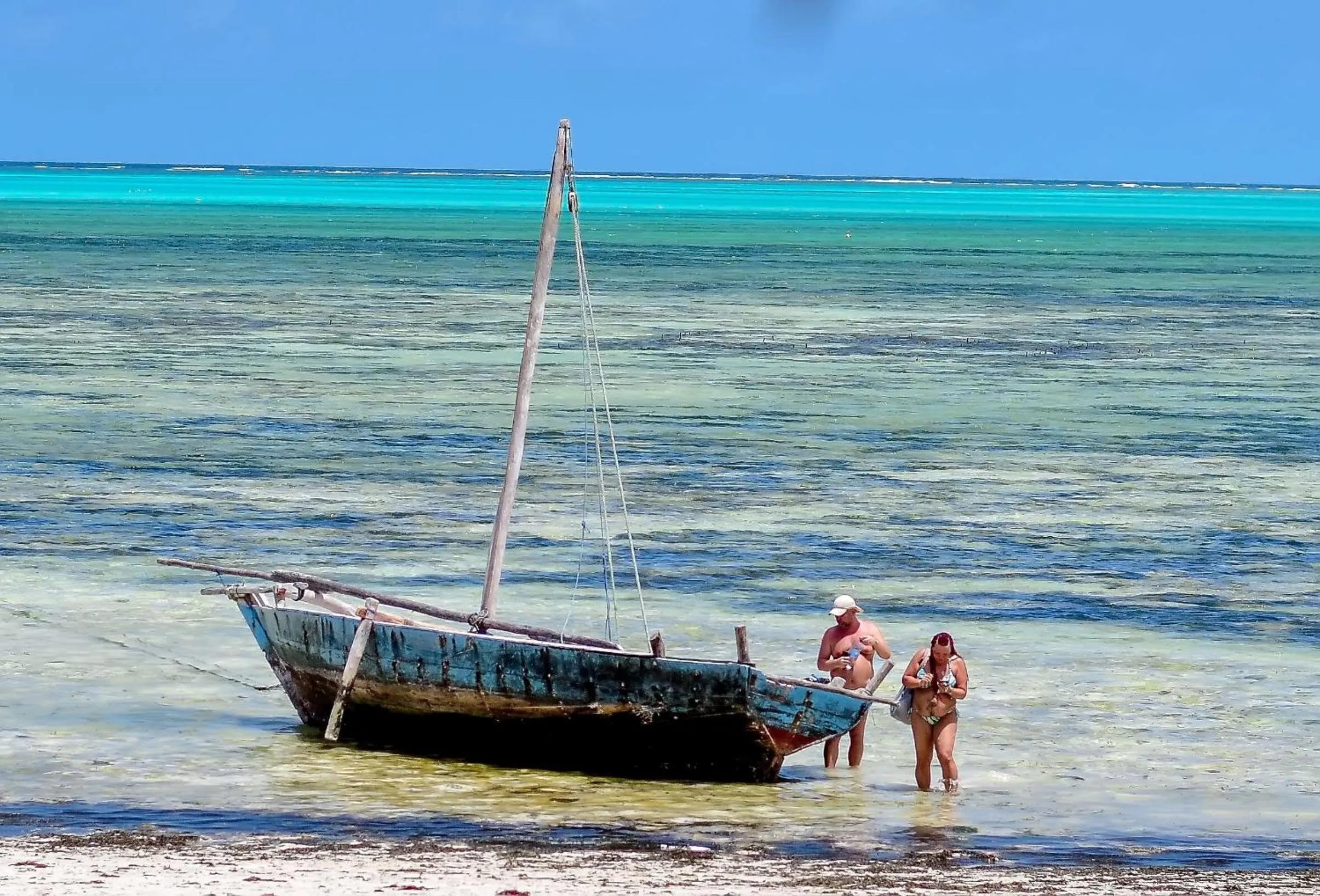 Day in Blue Earth Beach Bungalow