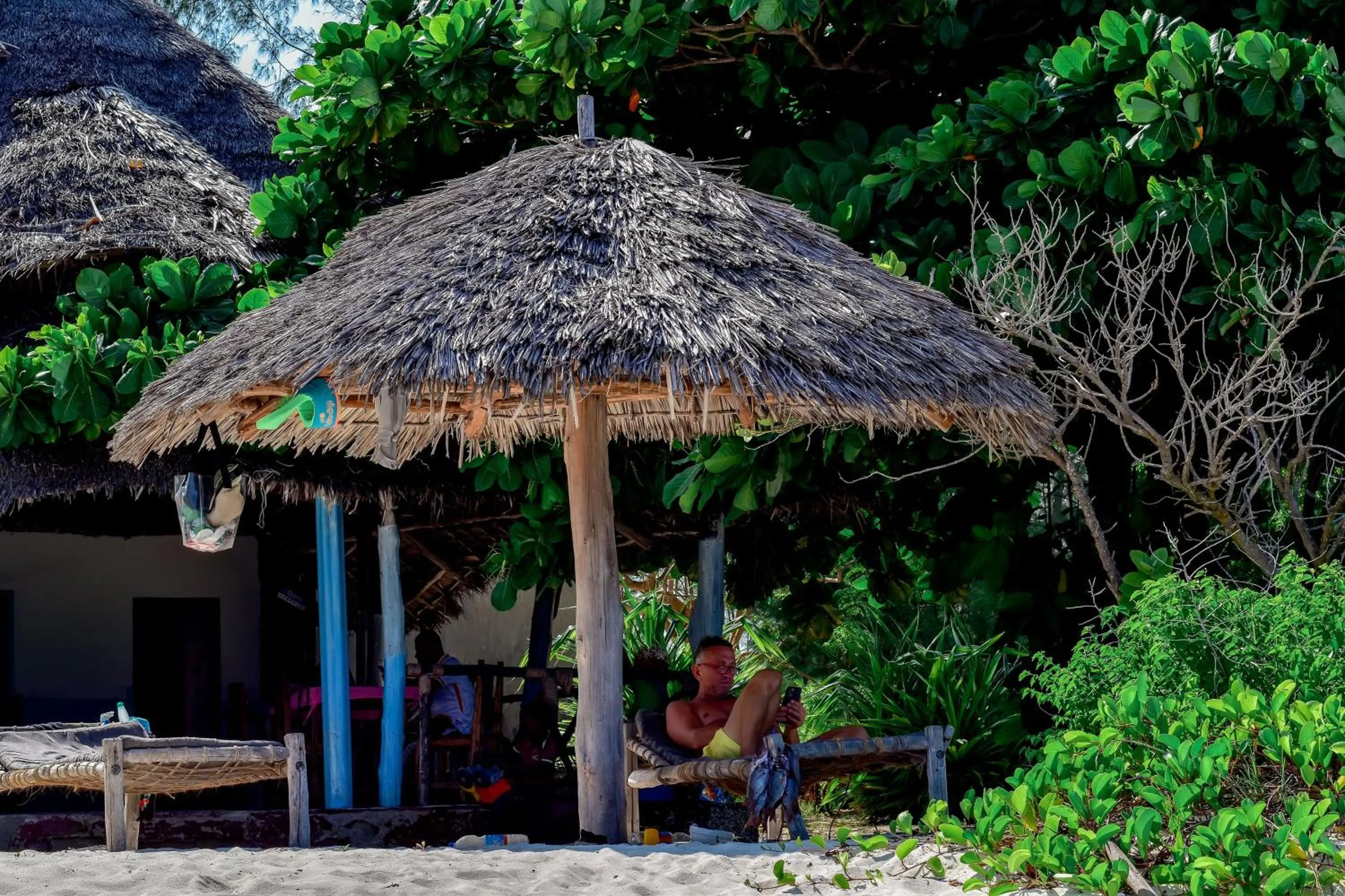 Day in Blue Earth Beach Bungalow