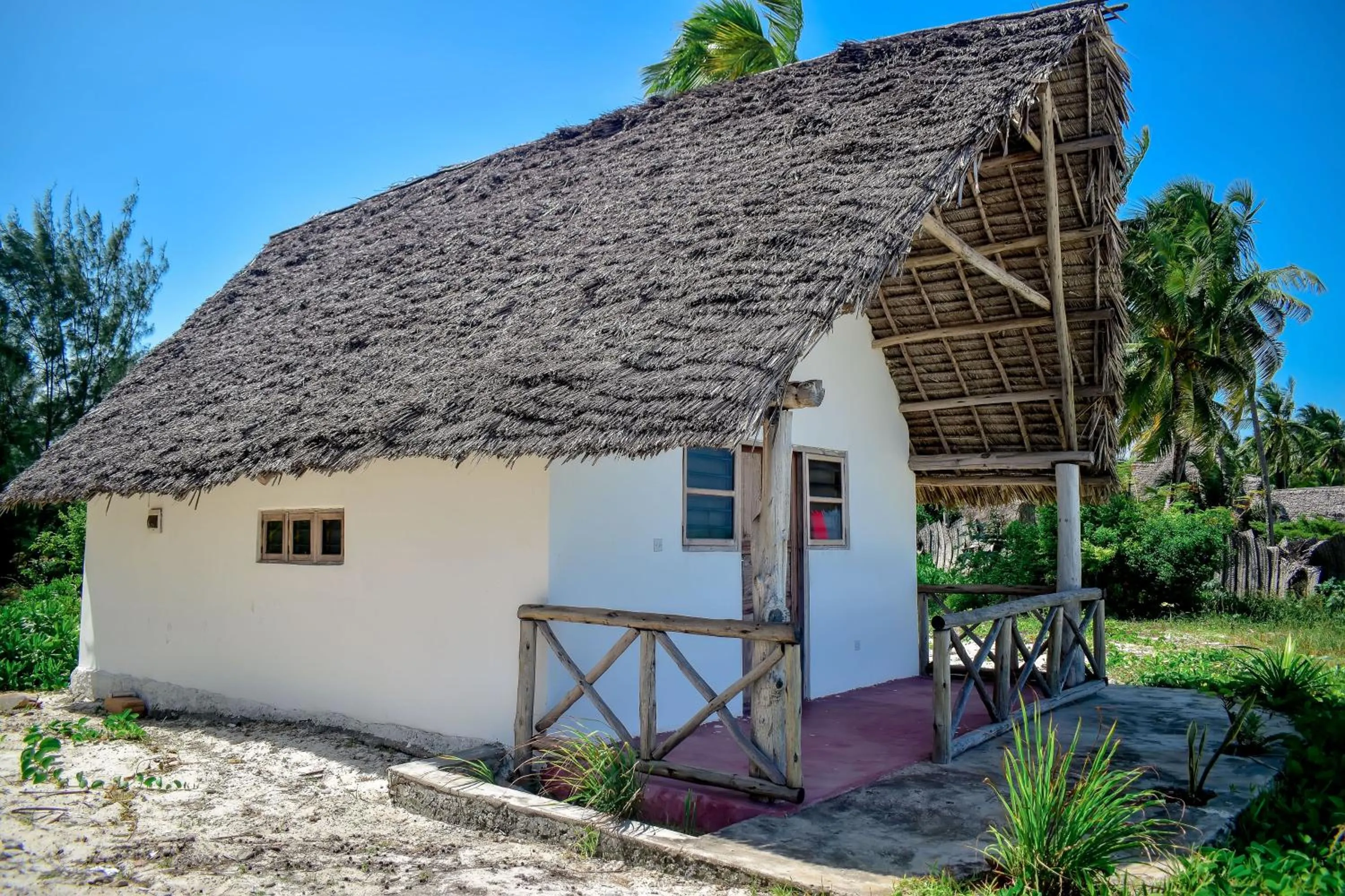 Day in Blue Earth Beach Bungalow