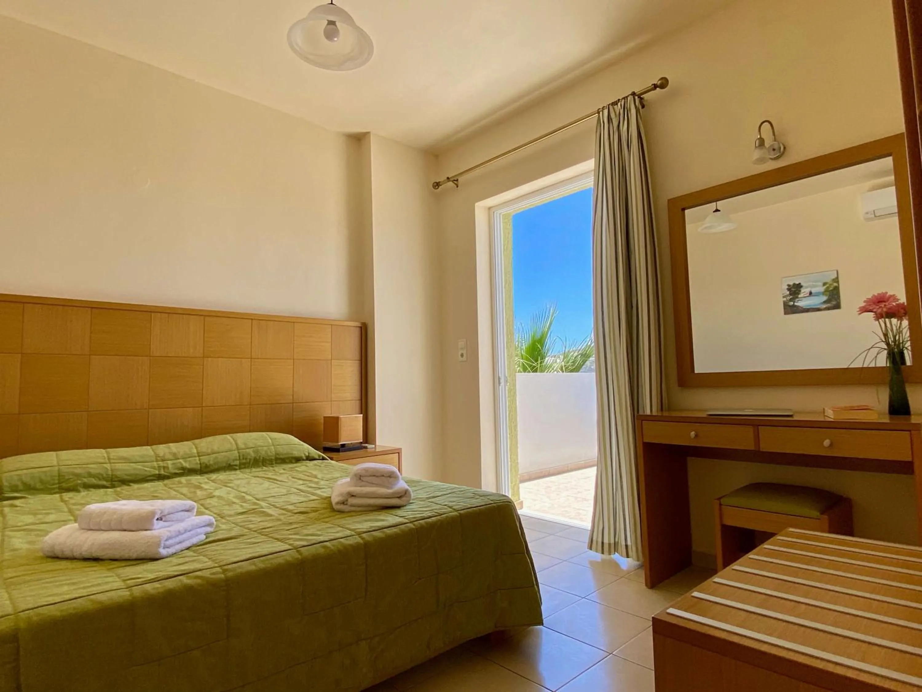 Bedroom, Bed in Manolis Apartments plakias
