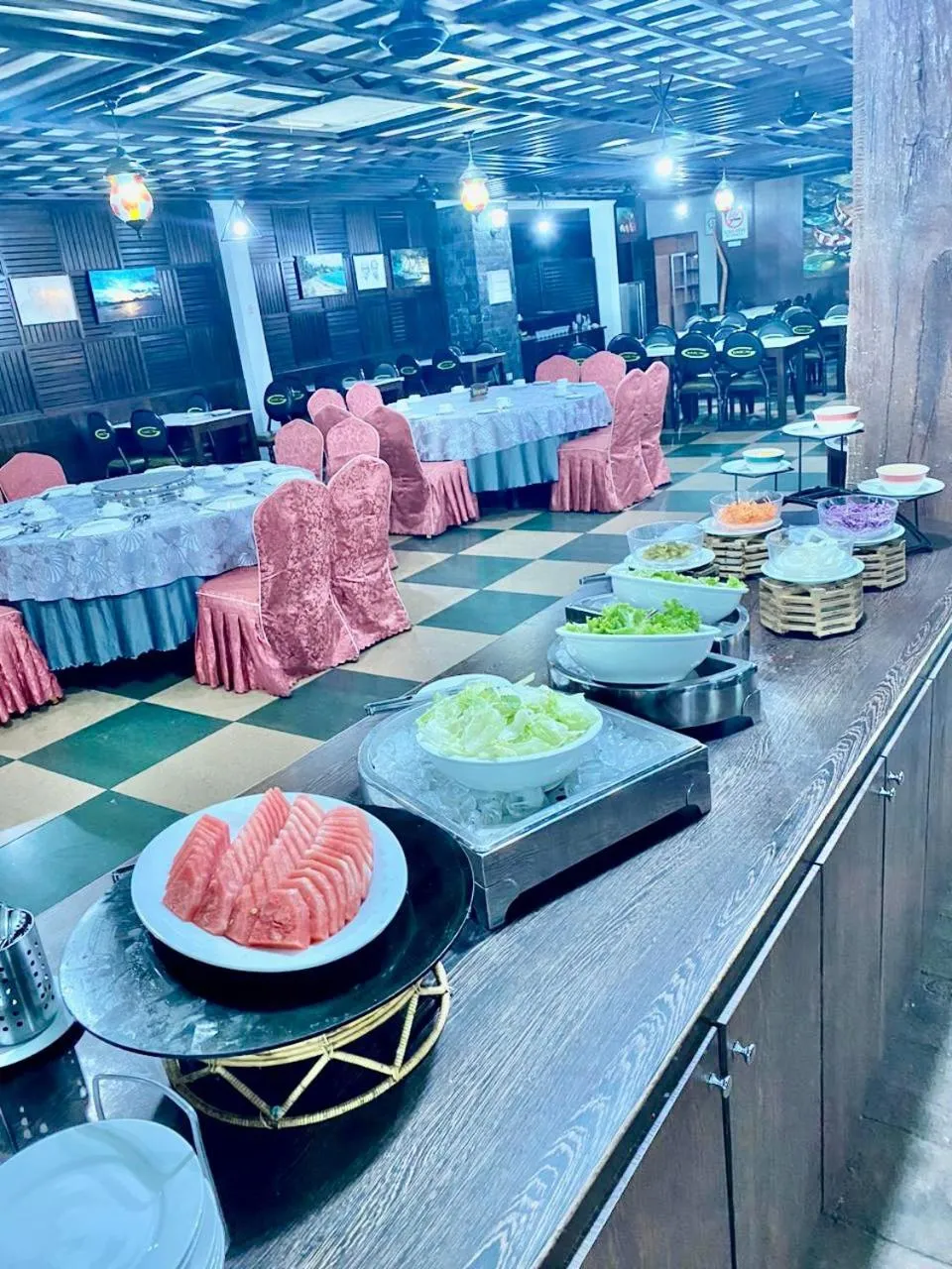 Buffet breakfast in De Baron Resort