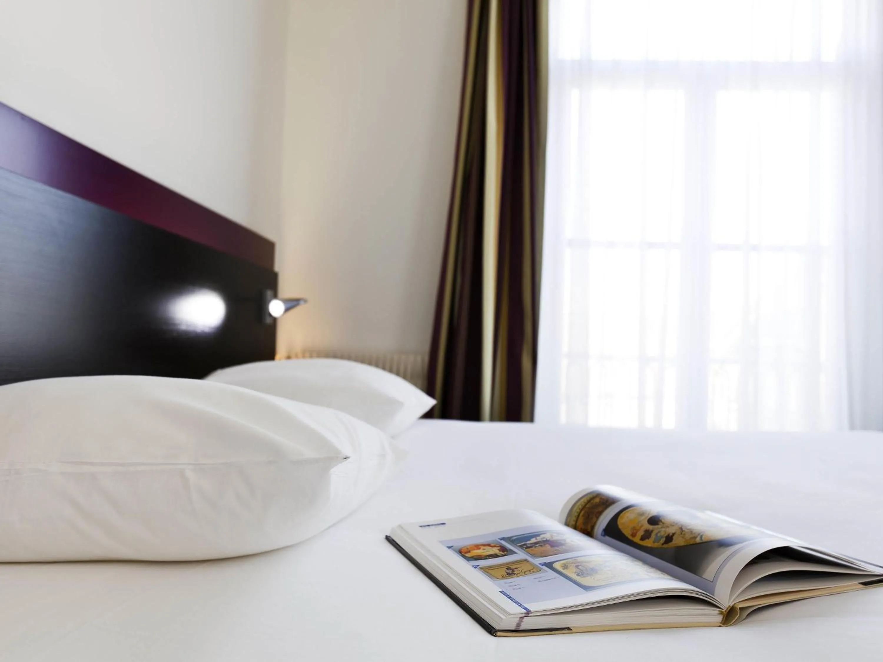 Bedroom, Bed in Mercure Lille Roubaix Grand Hôtel