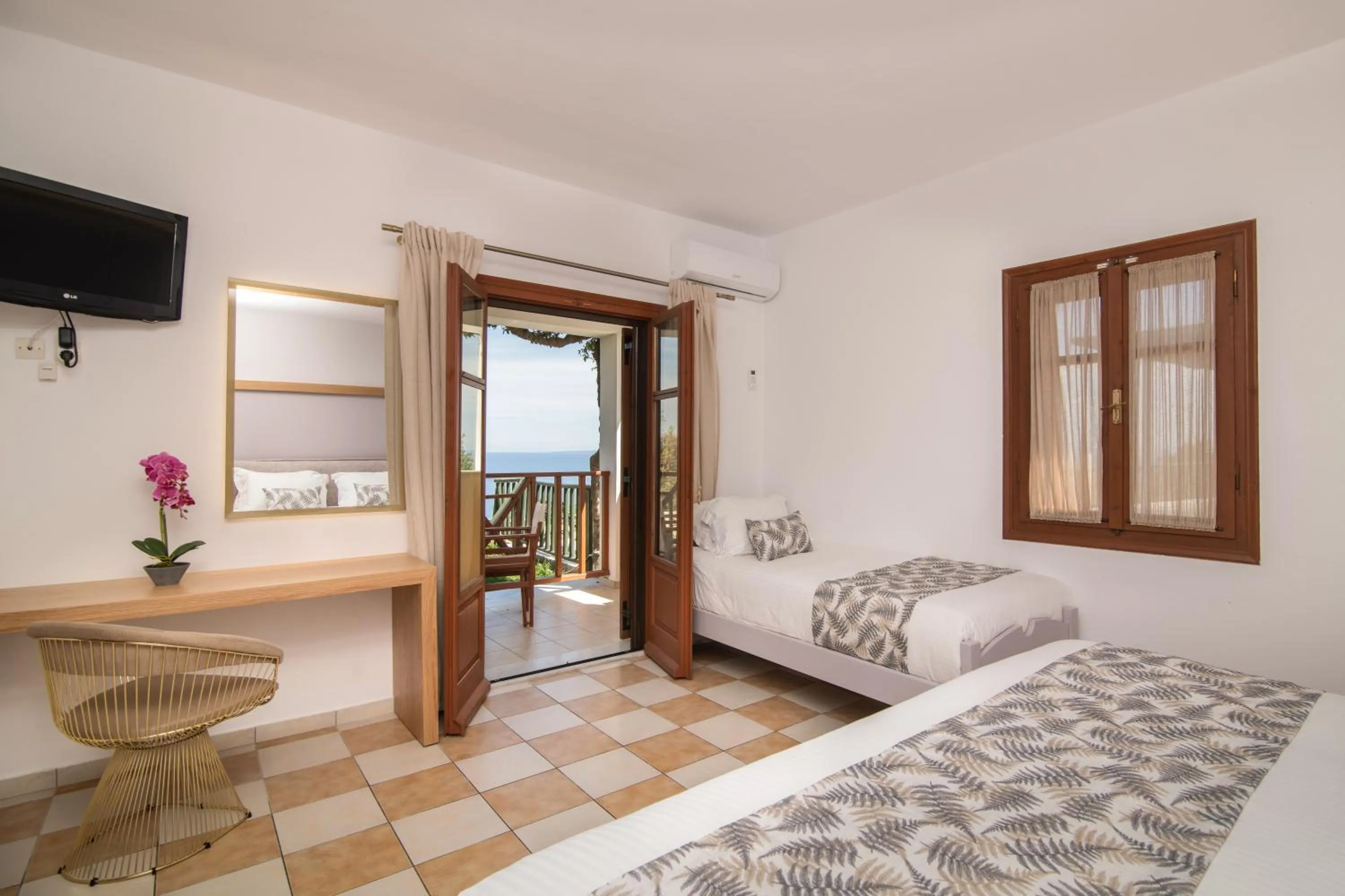 Photo of the whole room, Bed in Sea View Village