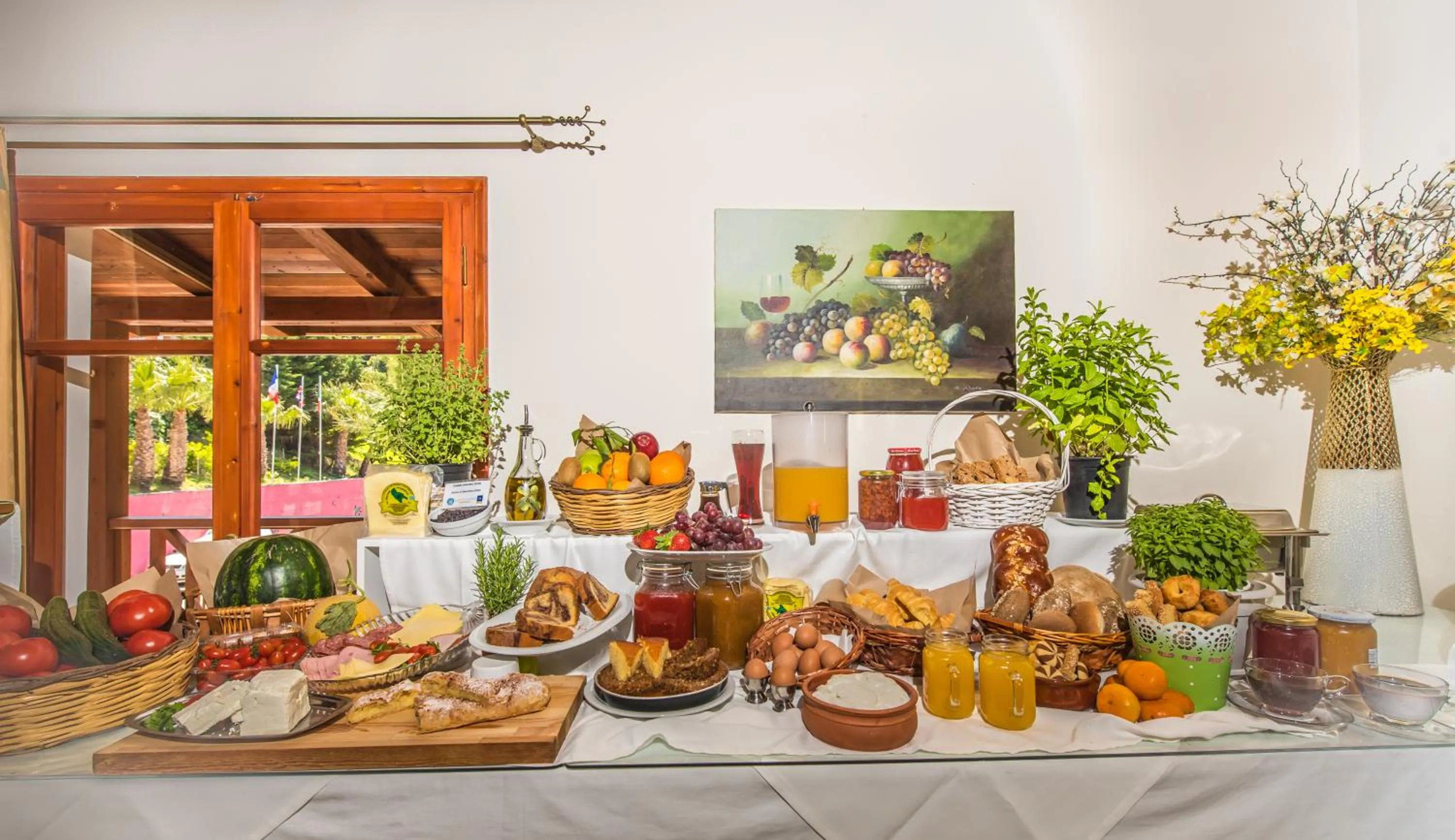 Food and drinks in Sea View Village