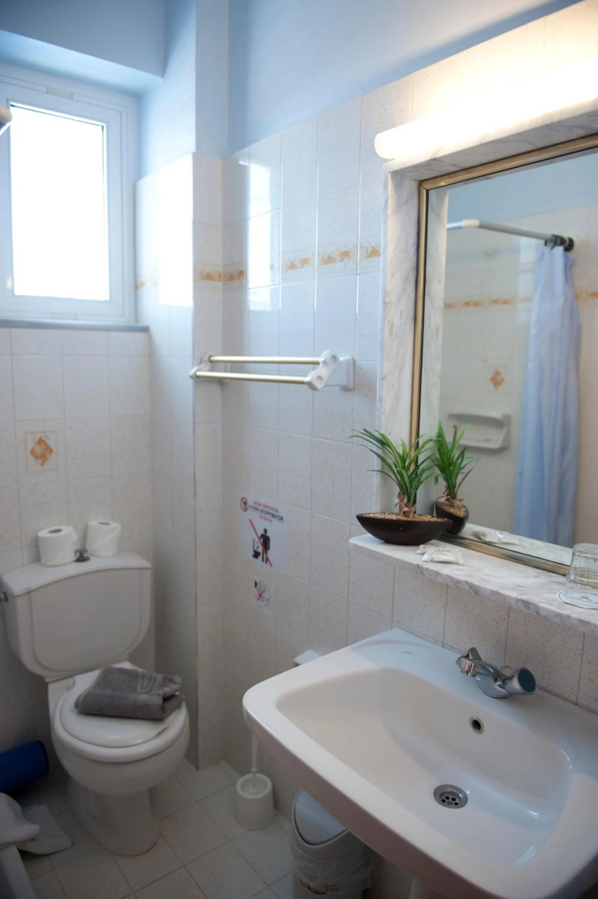 Shower in Vlycha Beach Apartments