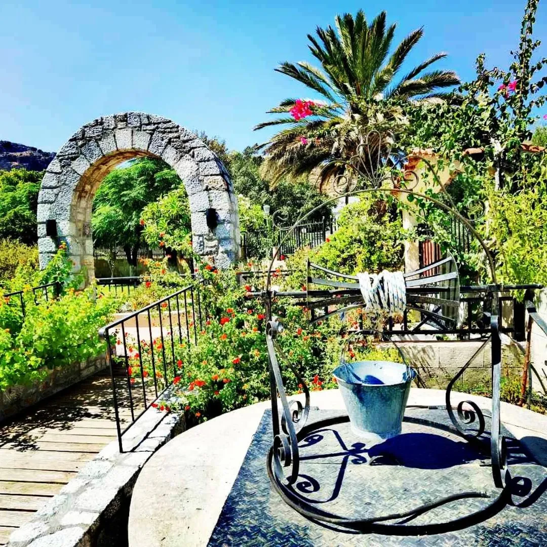 Garden in Vlycha Beach Apartments