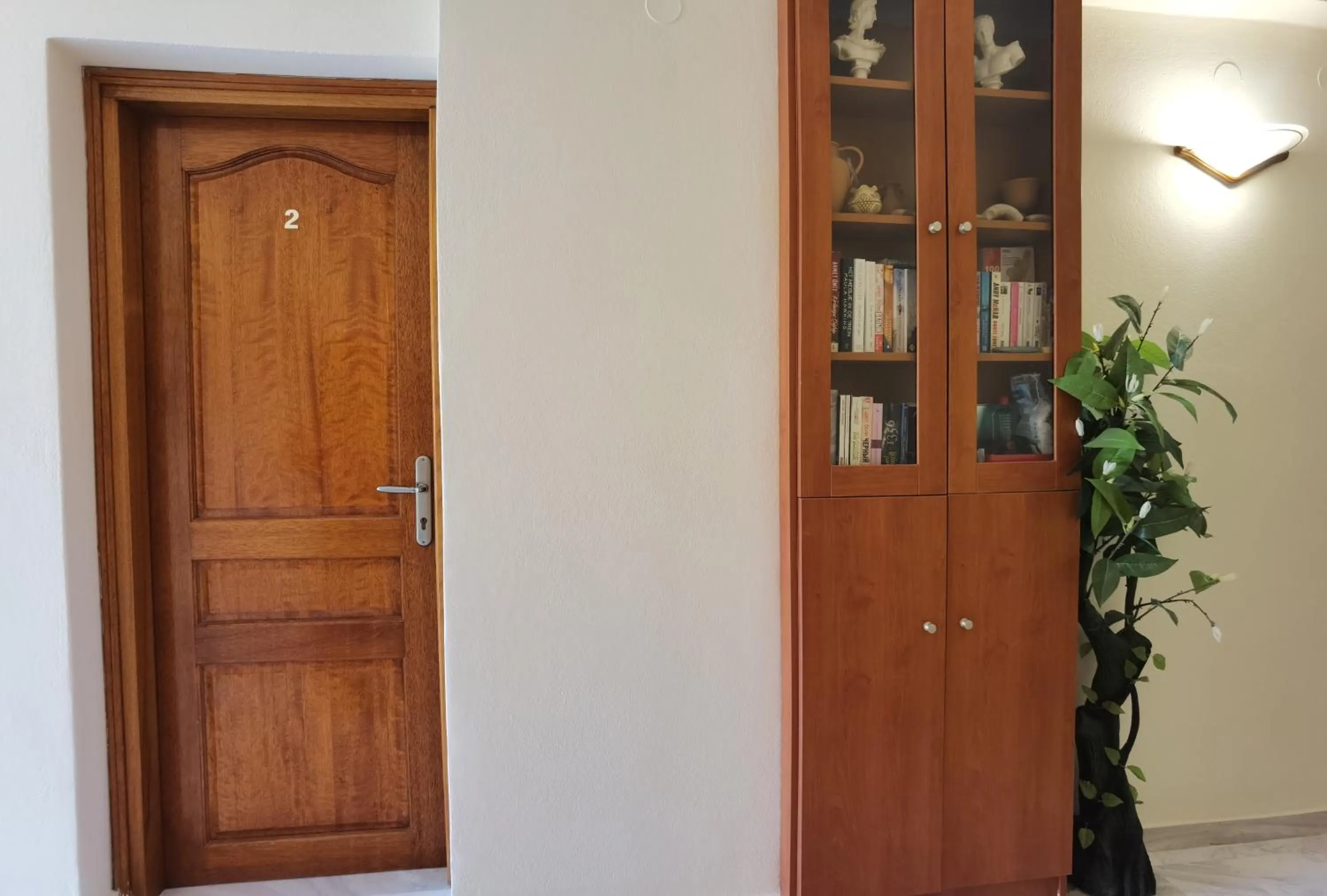 Vlycha Beach Apartments