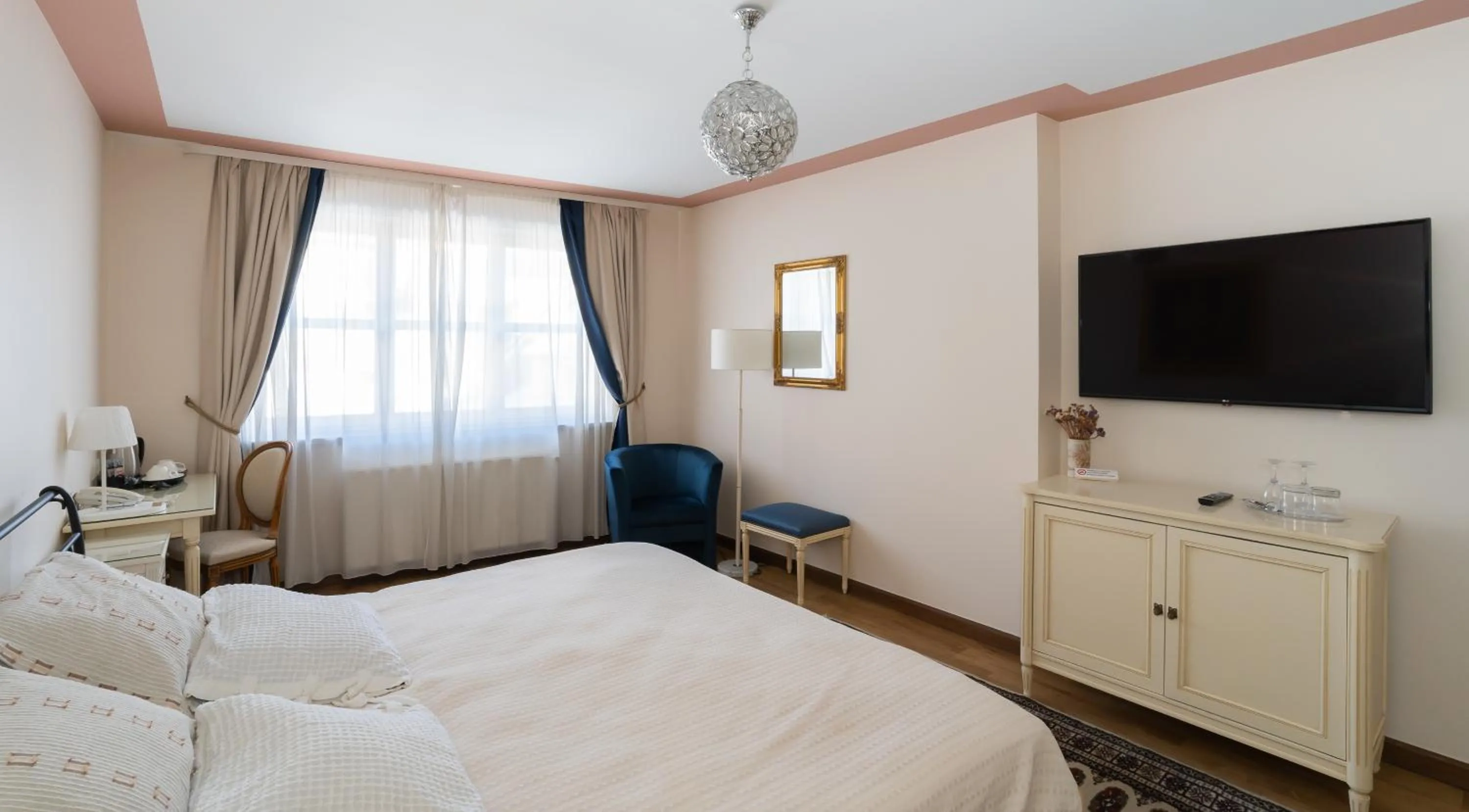 View (from property/room), Bed in St. Peter's Boutique Hotel