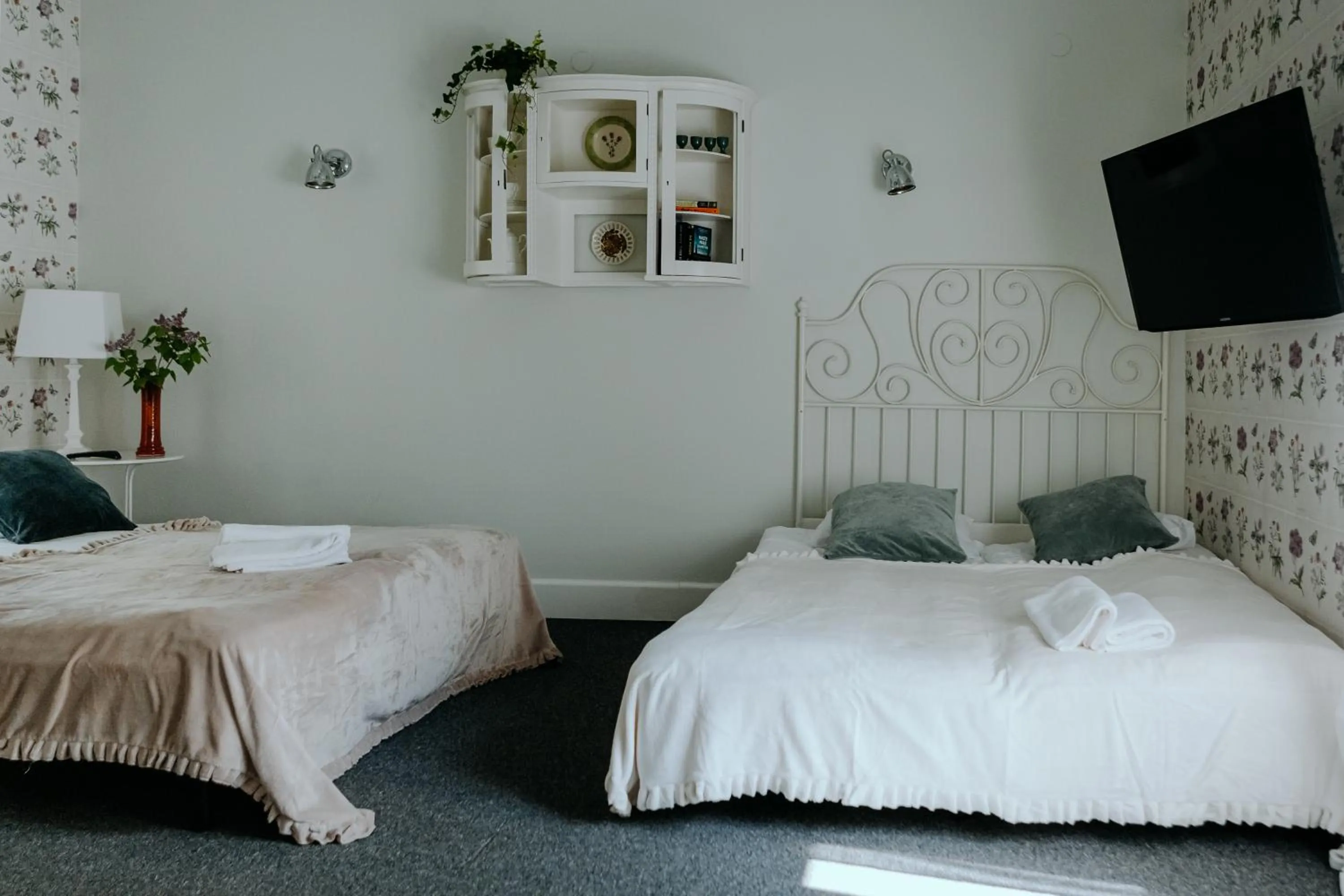 Bedroom, Bed in Dwór Złotopolska Dolina Mansion House