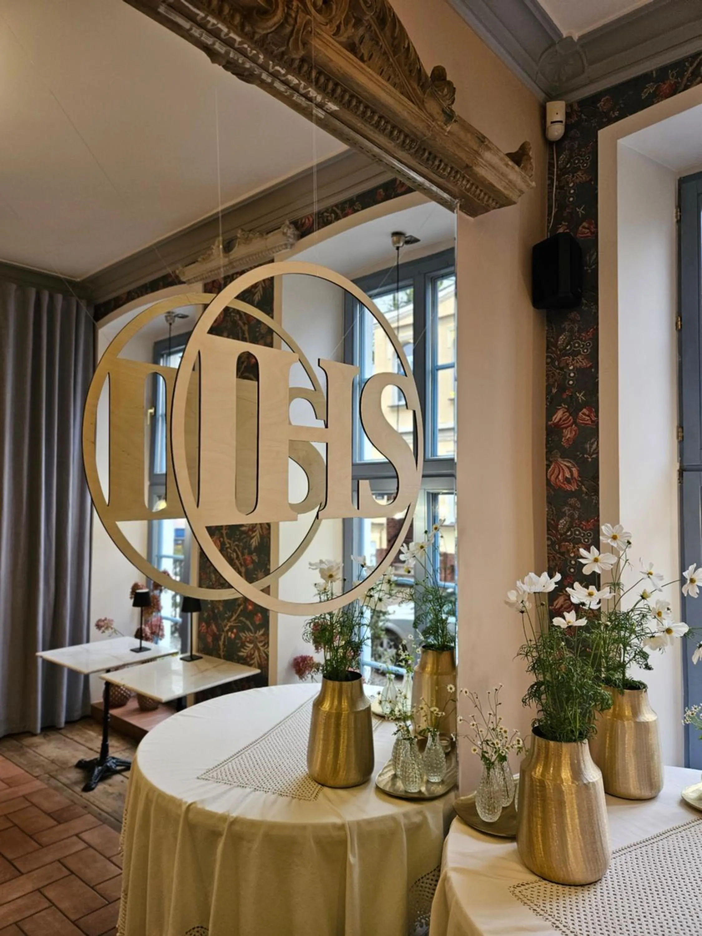 Restaurant/places to eat, Bed in Hotel Marmułowski