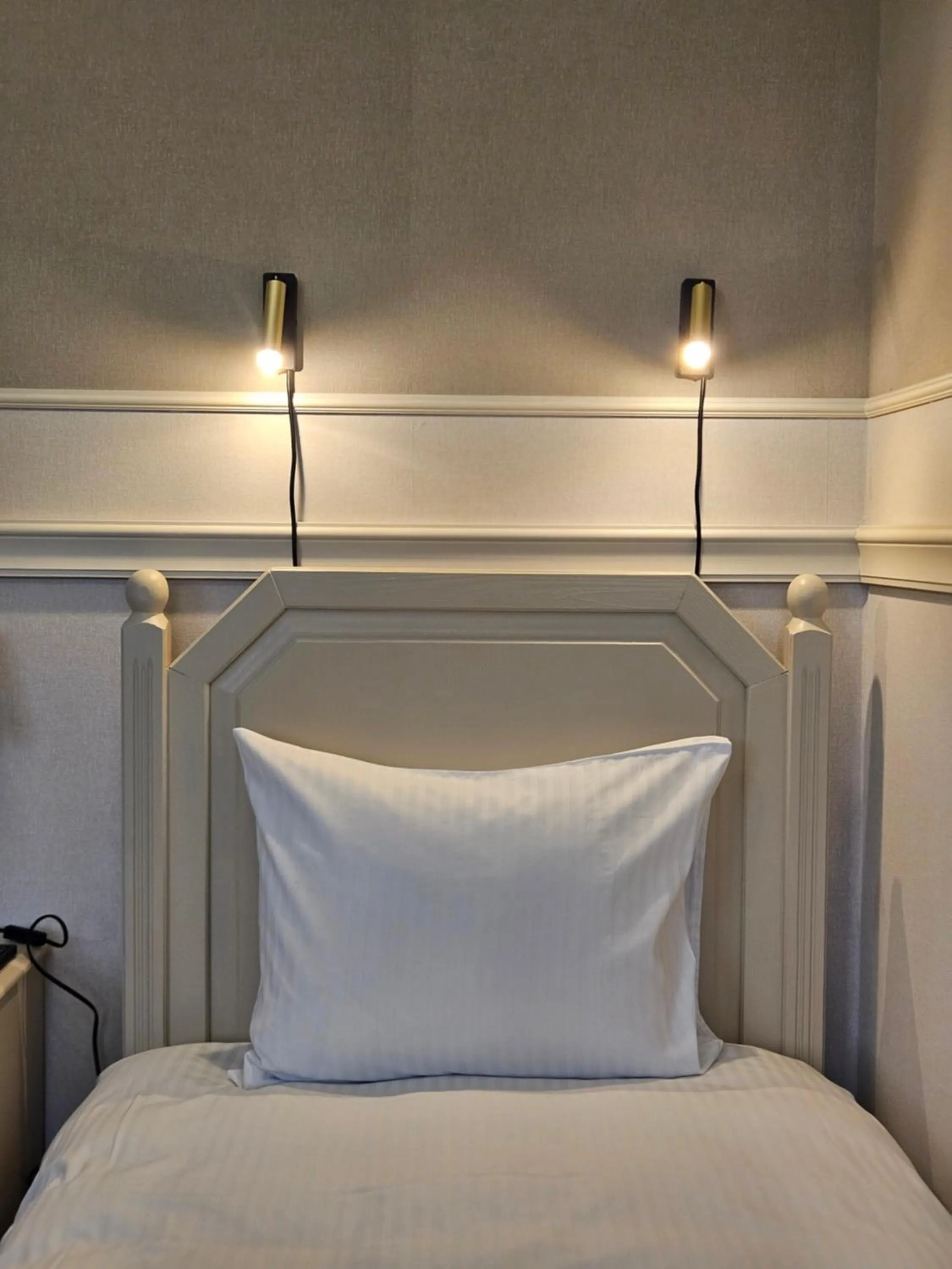 Bed in Hotel Marmułowski