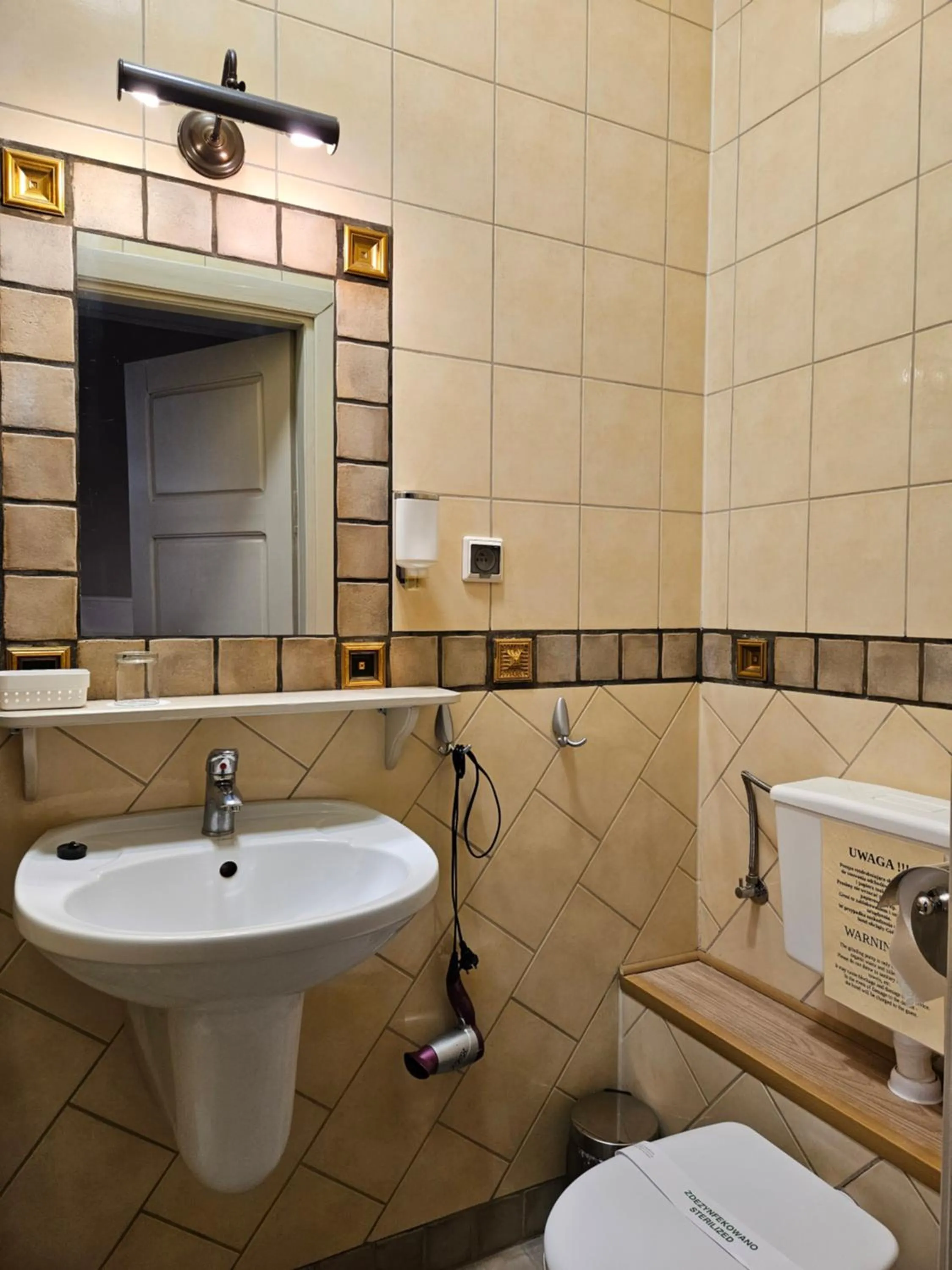 Bathroom in Hotel Marmułowski