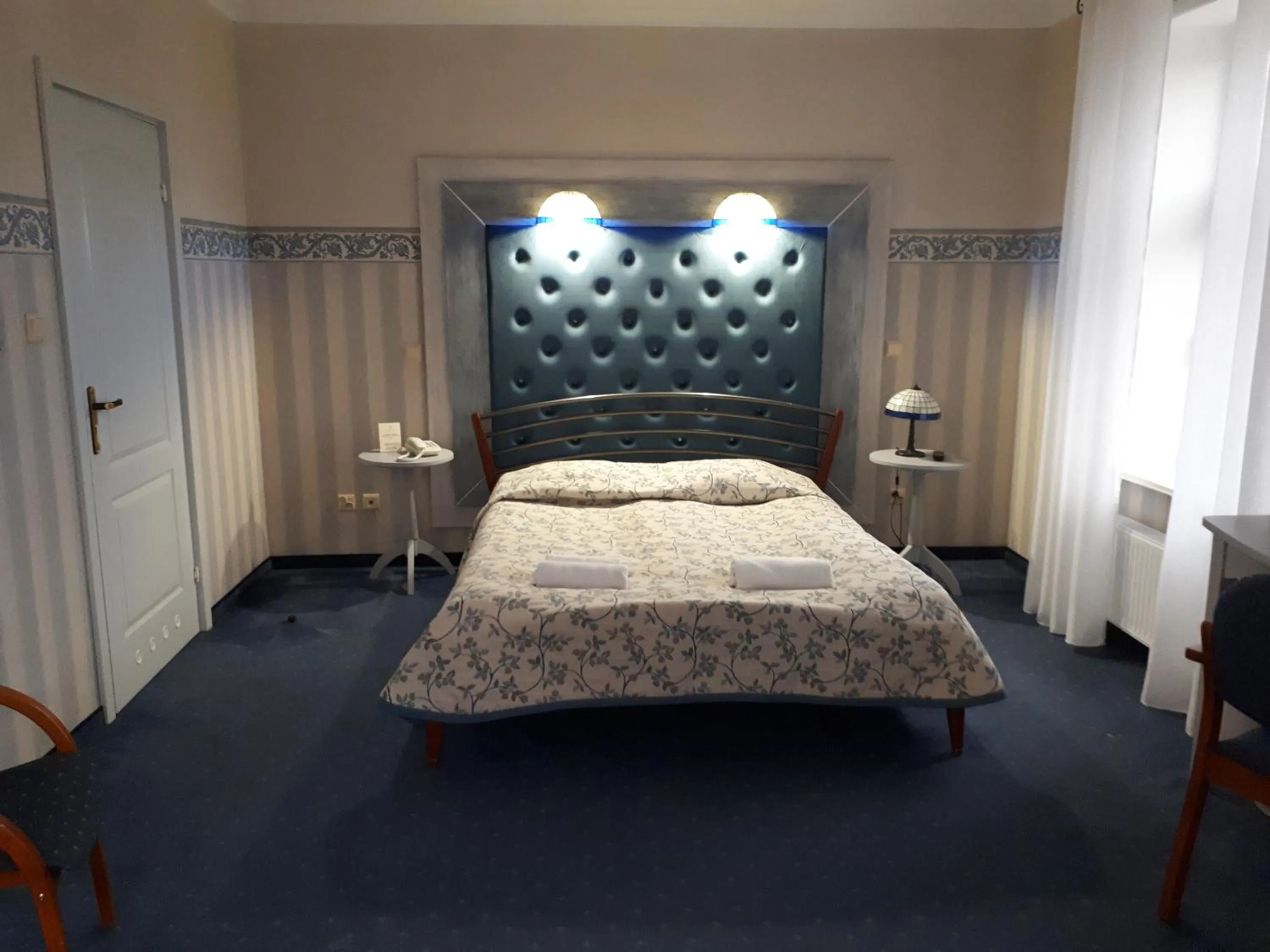 Bed in Hotel Marmułowski