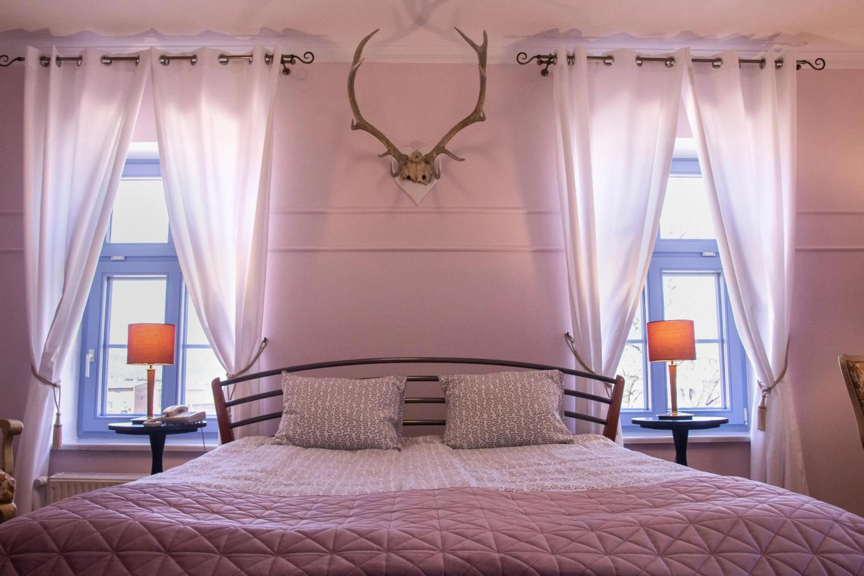 Bed in Hotel Marmułowski