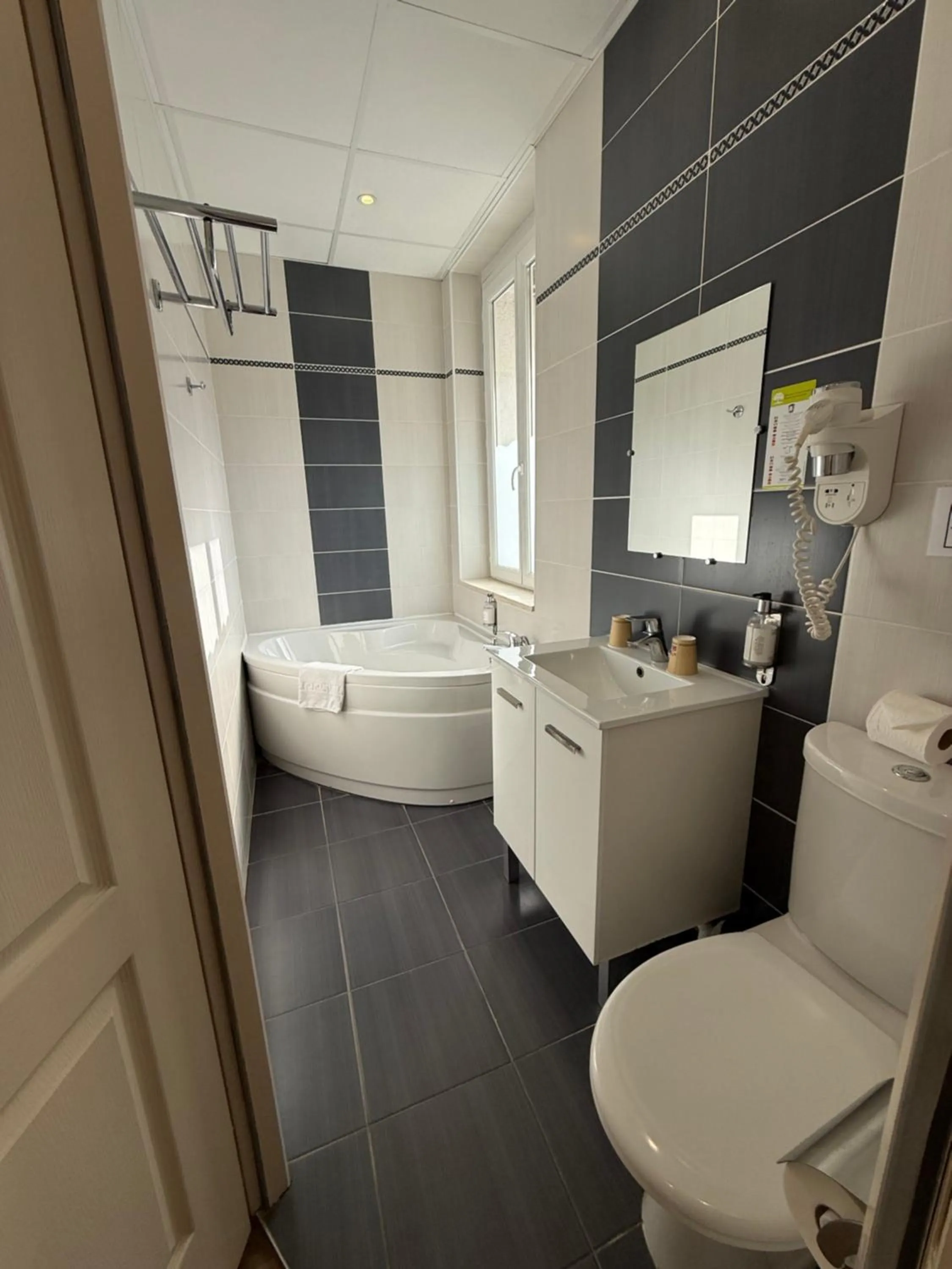 Bathroom in Hotel de la Terrasse