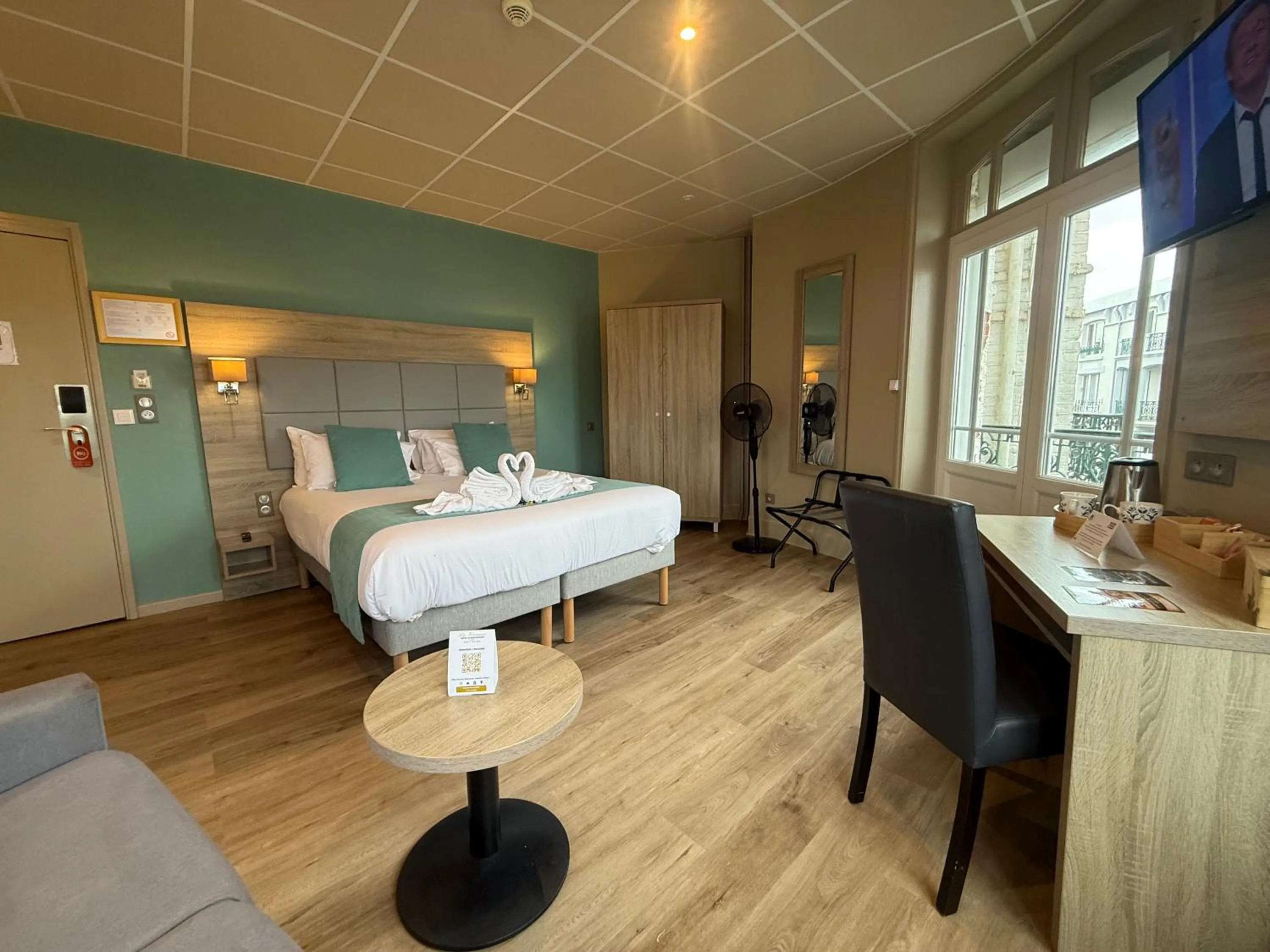 Photo of the whole room in Hotel de la Terrasse