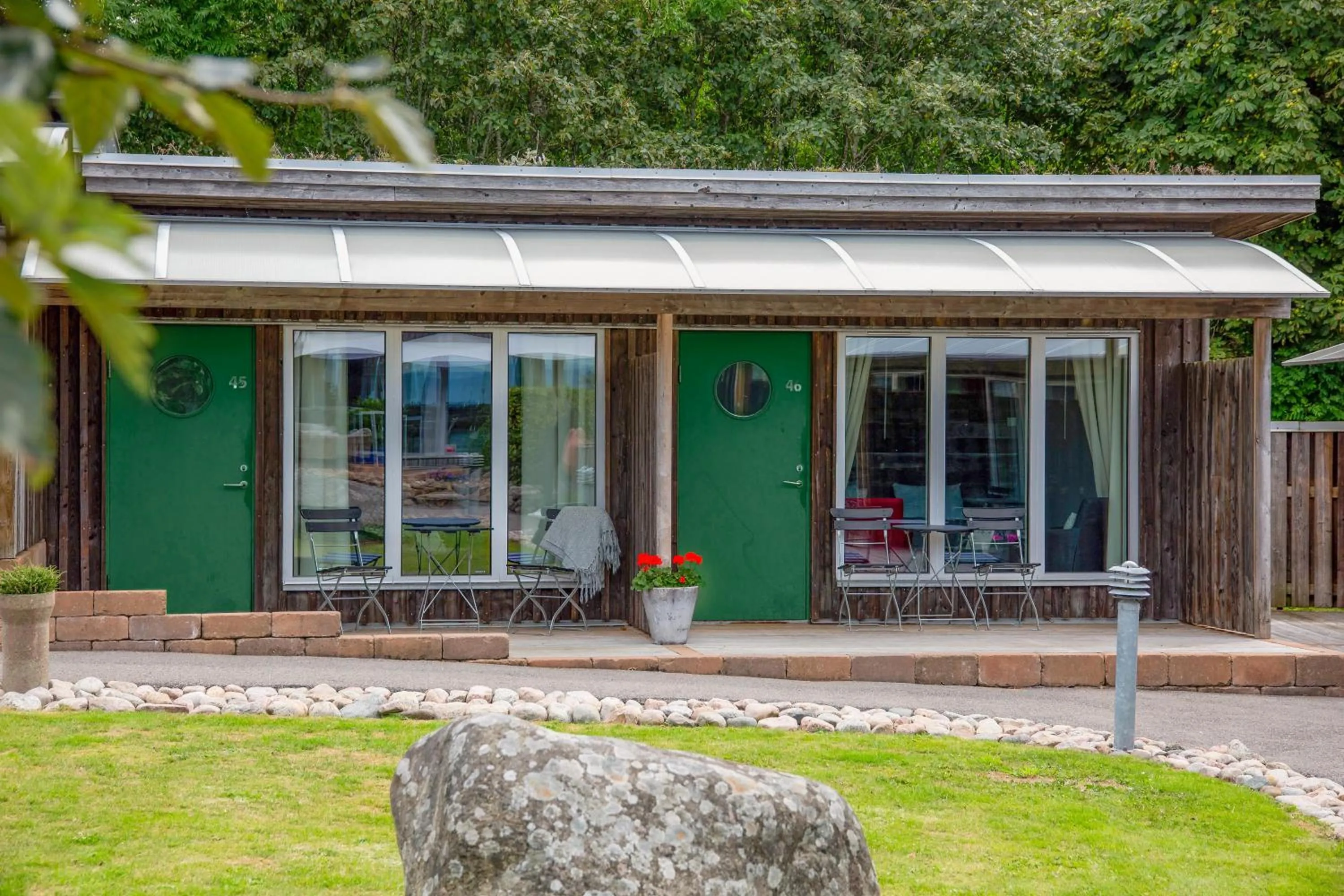 Garden view in Hotell och Restaurang Hovs Hallar