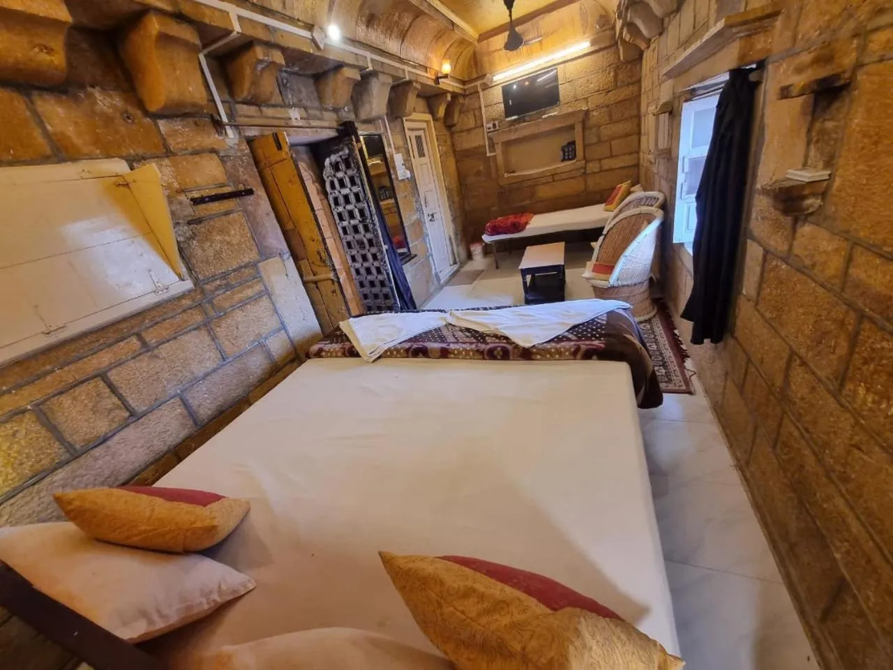 Bedroom, Bed in Hotel Paradise