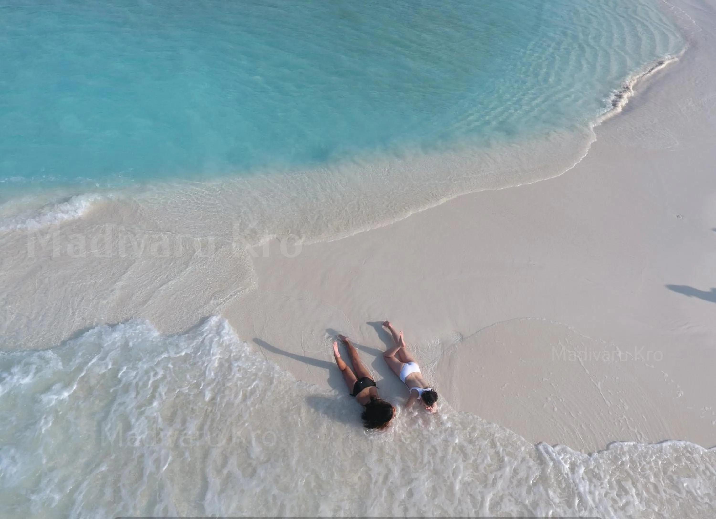 Beach in Madivaru Kro