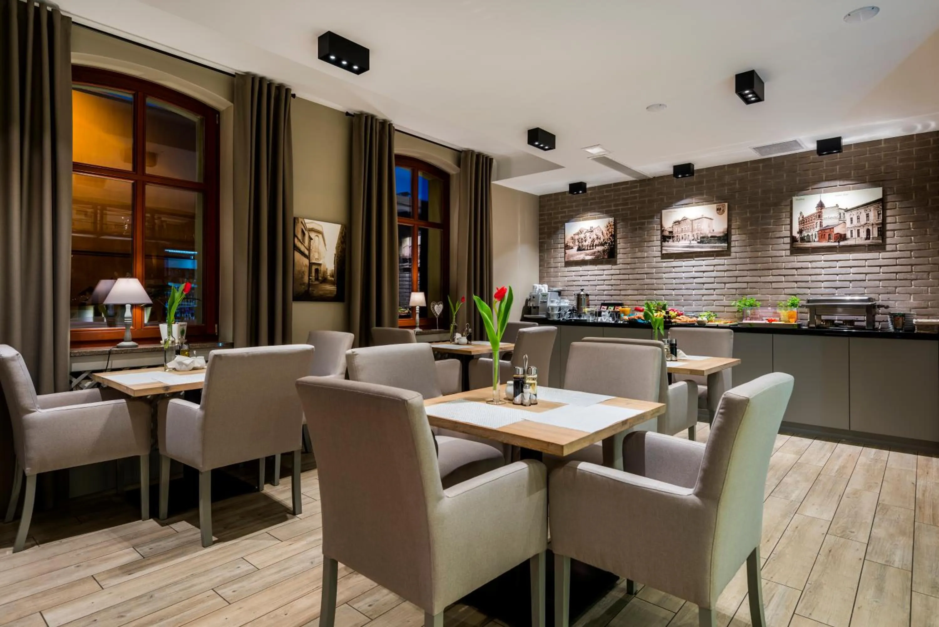 Dining area in Dworek 1885